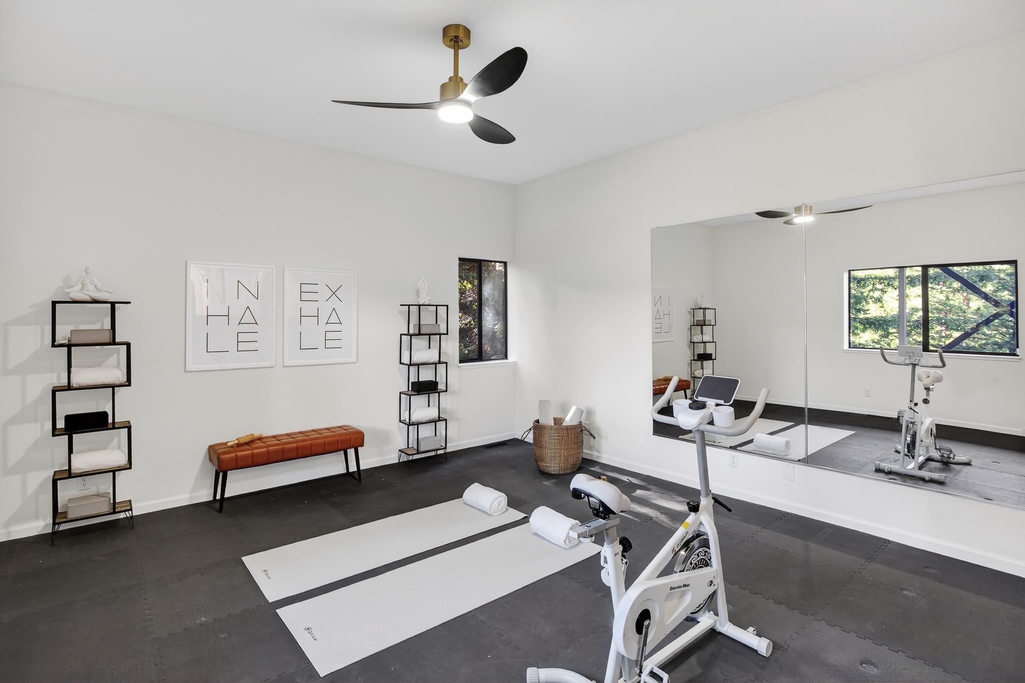 Detail Gallery Image 45 of 57 For 6505 Girvin Dr., Oakland,  CA 94611 - 5 Beds | 3/1 Baths