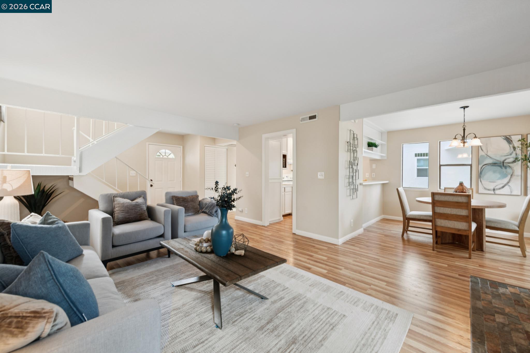 Photo #7: 41123642 Listing: Photo #7