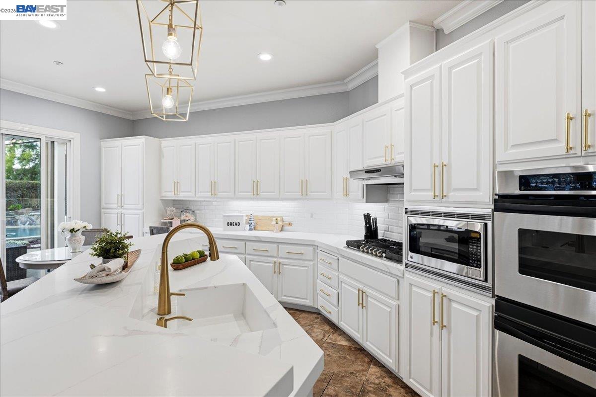 Detail Gallery Image 18 of 60 For 2889 Bresso Ct, Livermore,  CA 94550 - 5 Beds | 2/1 Baths