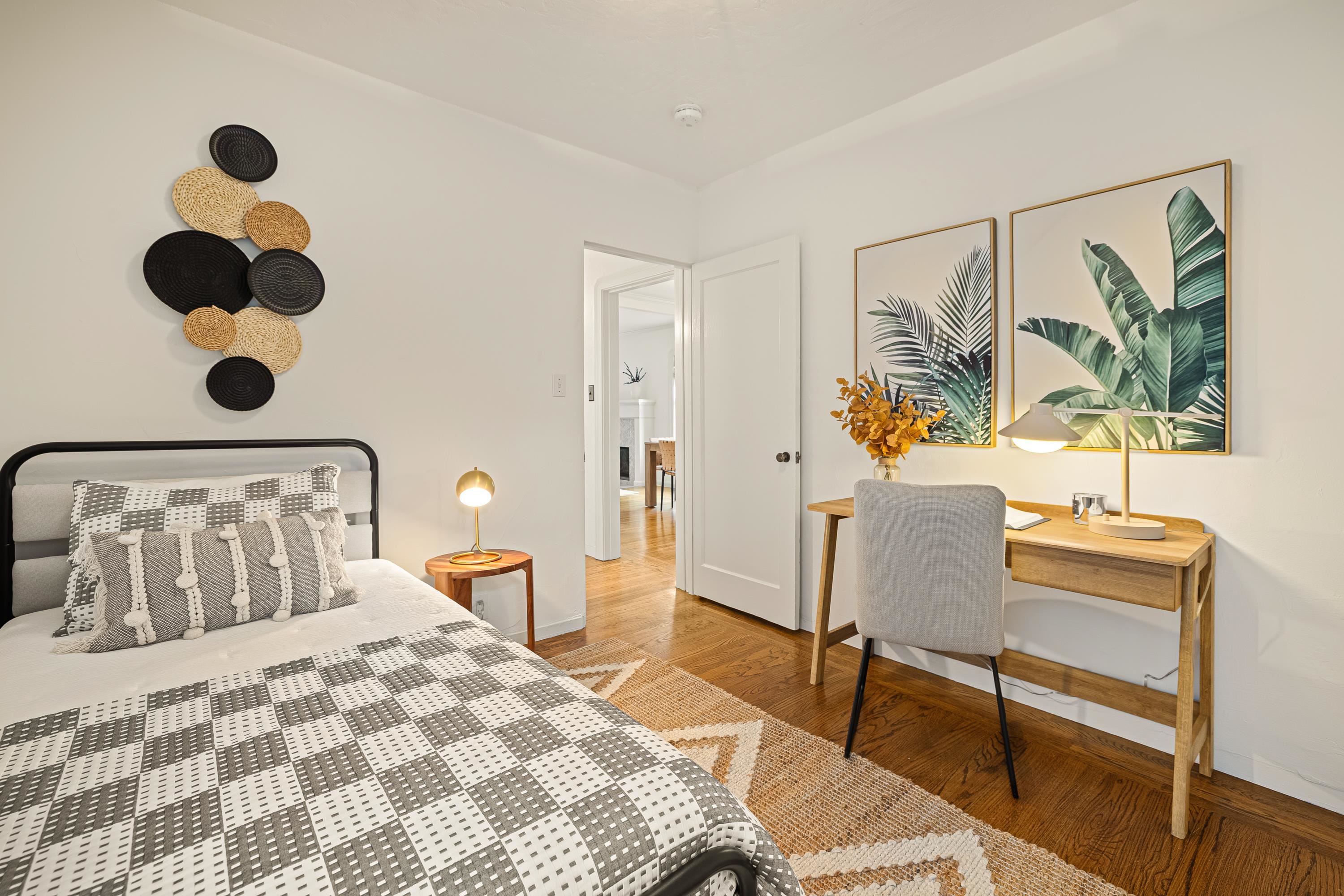 Detail Gallery Image 15 of 55 For 1038 Pomona Ave, Albany,  CA 94706 - 3 Beds | 3 Baths