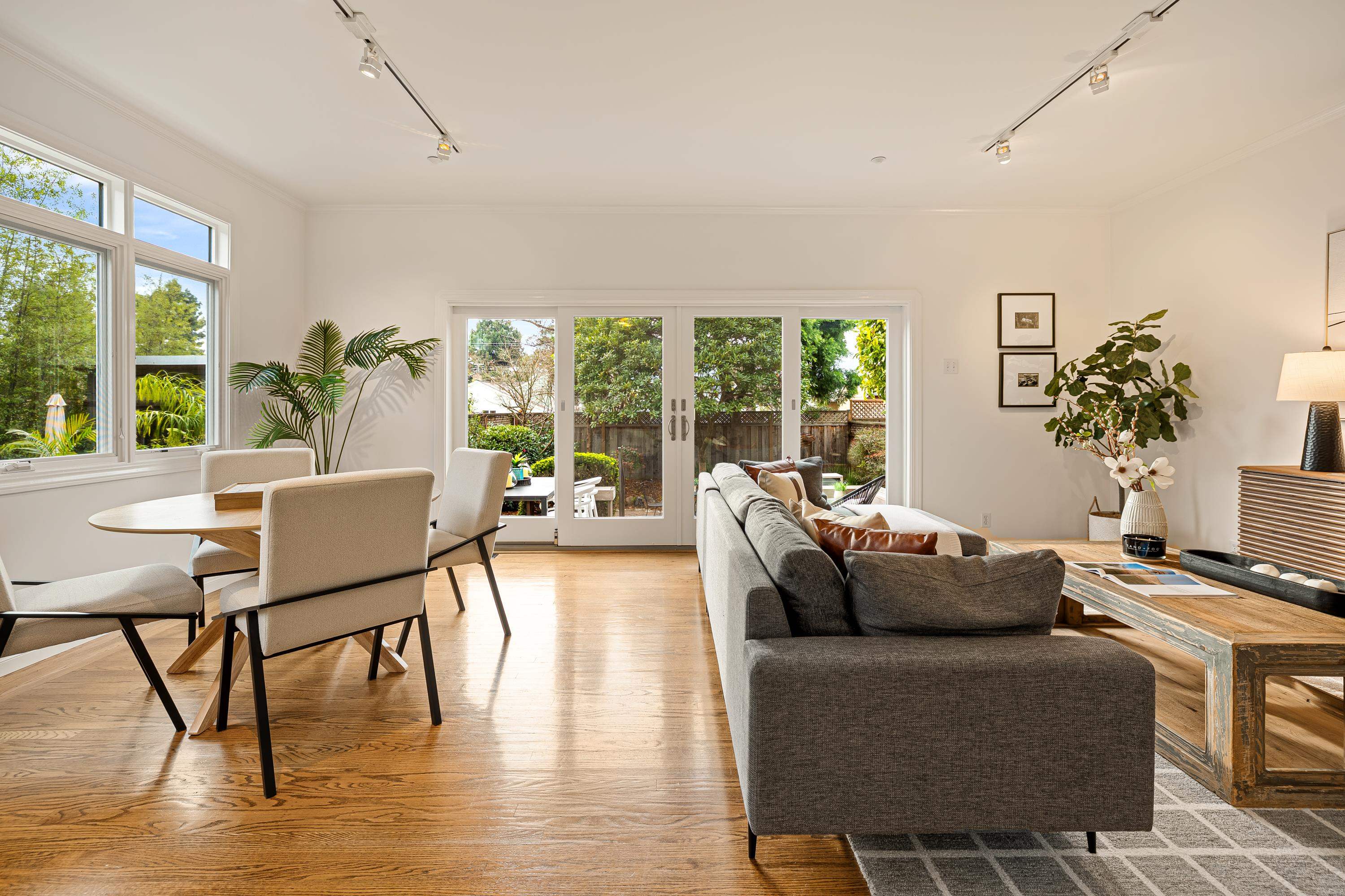 Detail Gallery Image 24 of 55 For 1038 Pomona Ave, Albany,  CA 94706 - 3 Beds | 3 Baths