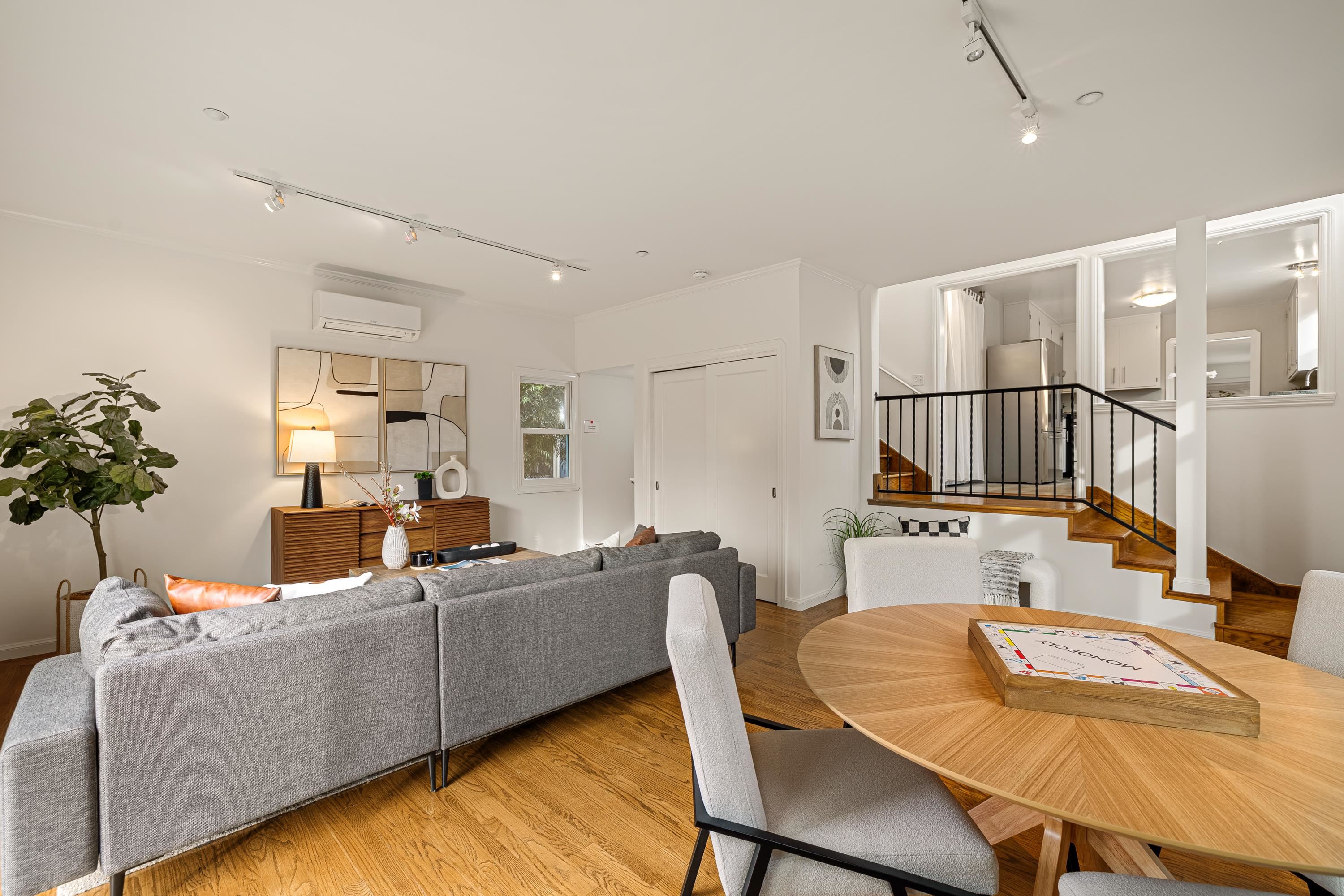 Detail Gallery Image 28 of 55 For 1038 Pomona Ave, Albany,  CA 94706 - 3 Beds | 3 Baths