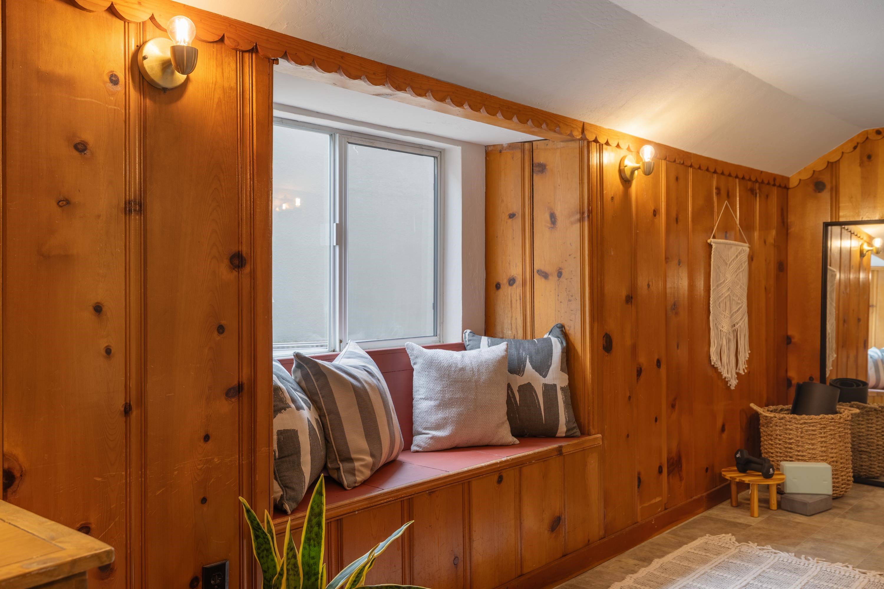 Detail Gallery Image 42 of 55 For 1038 Pomona Ave, Albany,  CA 94706 - 3 Beds | 3 Baths