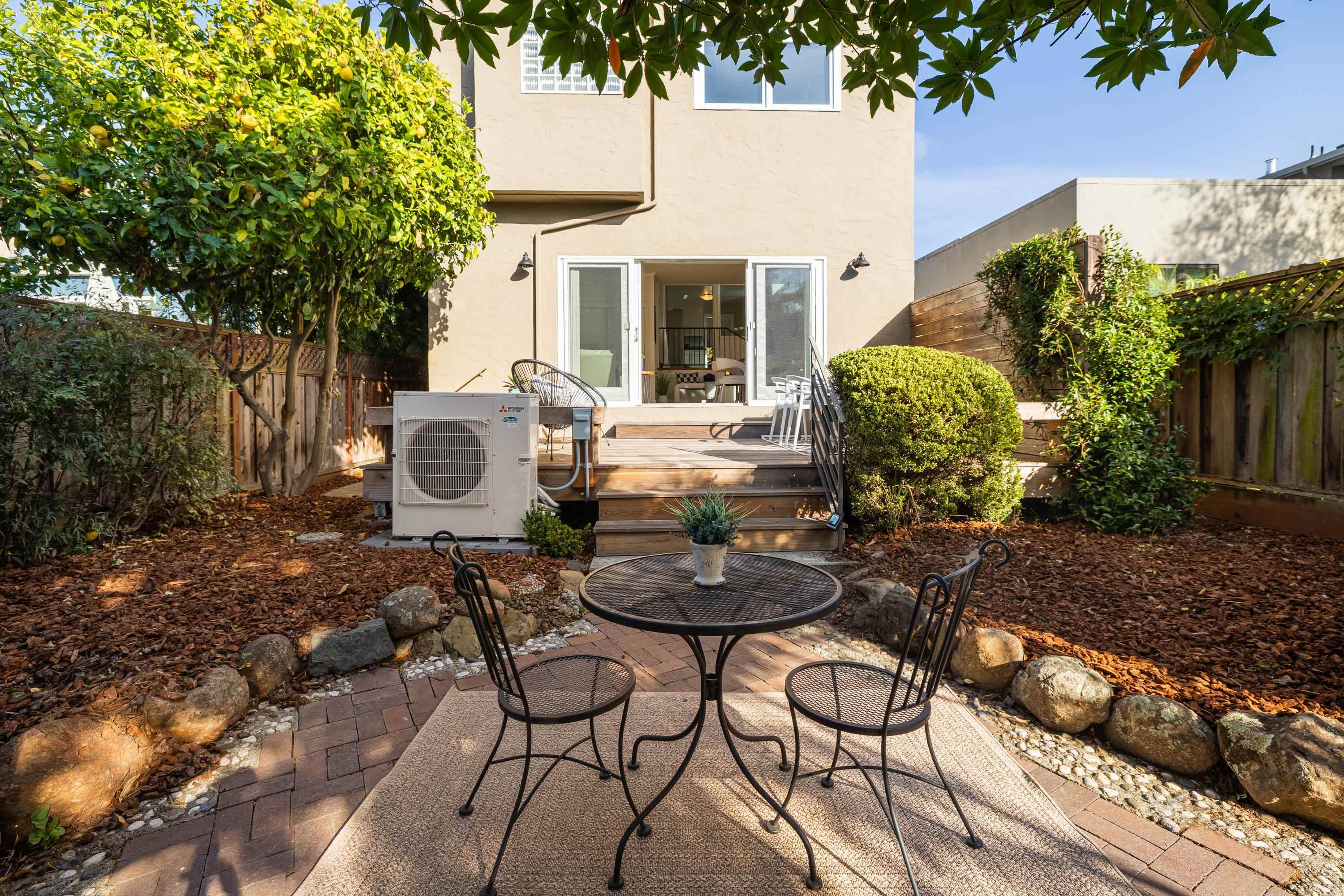 Detail Gallery Image 47 of 55 For 1038 Pomona Ave, Albany,  CA 94706 - 3 Beds | 3 Baths