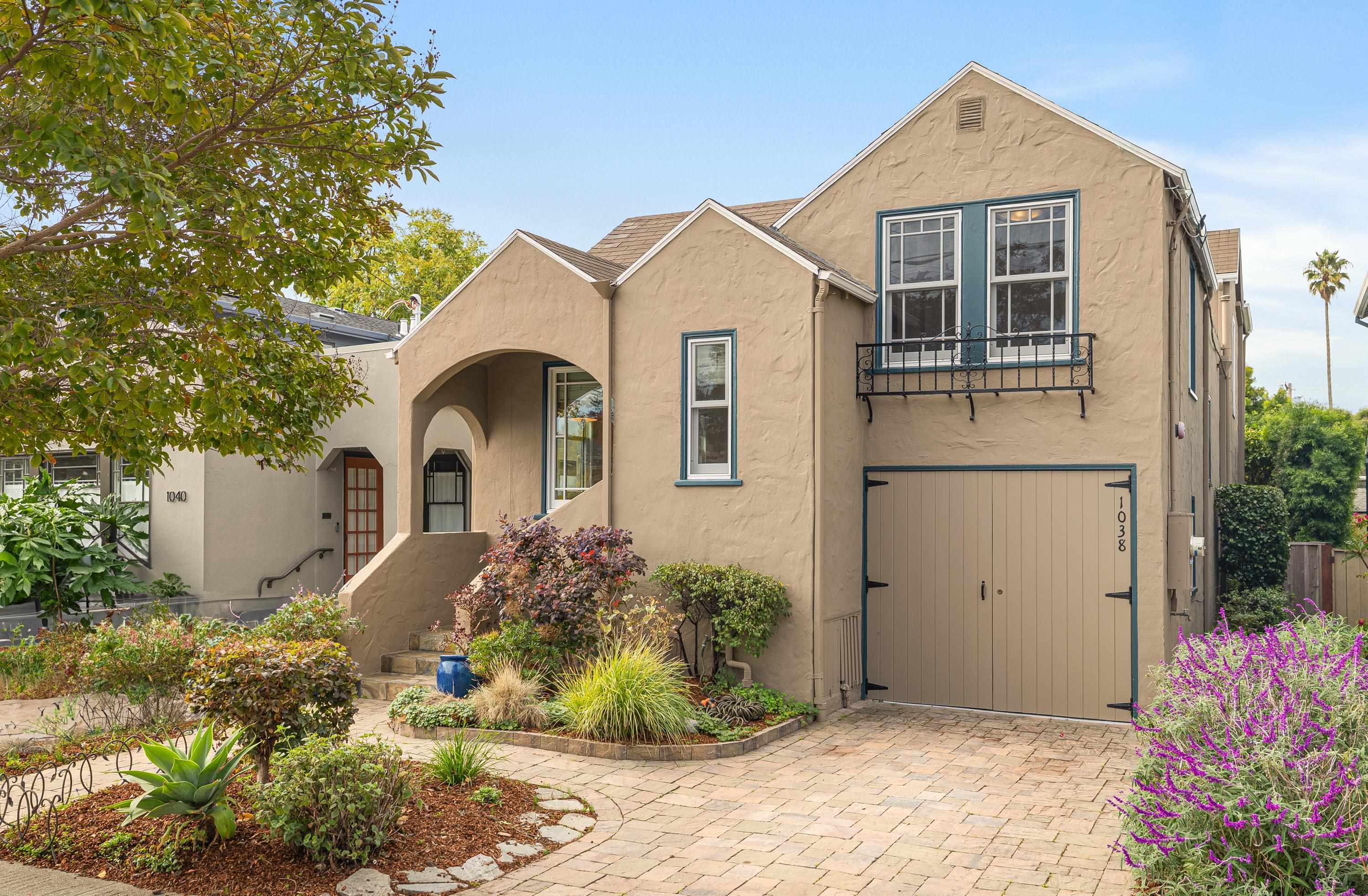 Detail Gallery Image 6 of 55 For 1038 Pomona Ave, Albany,  CA 94706 - 3 Beds | 3 Baths