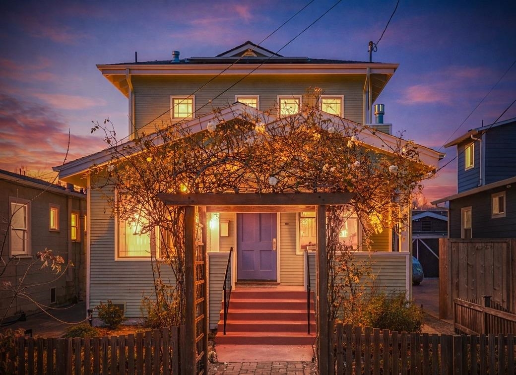 Front Image Thumbnail for EB41123646