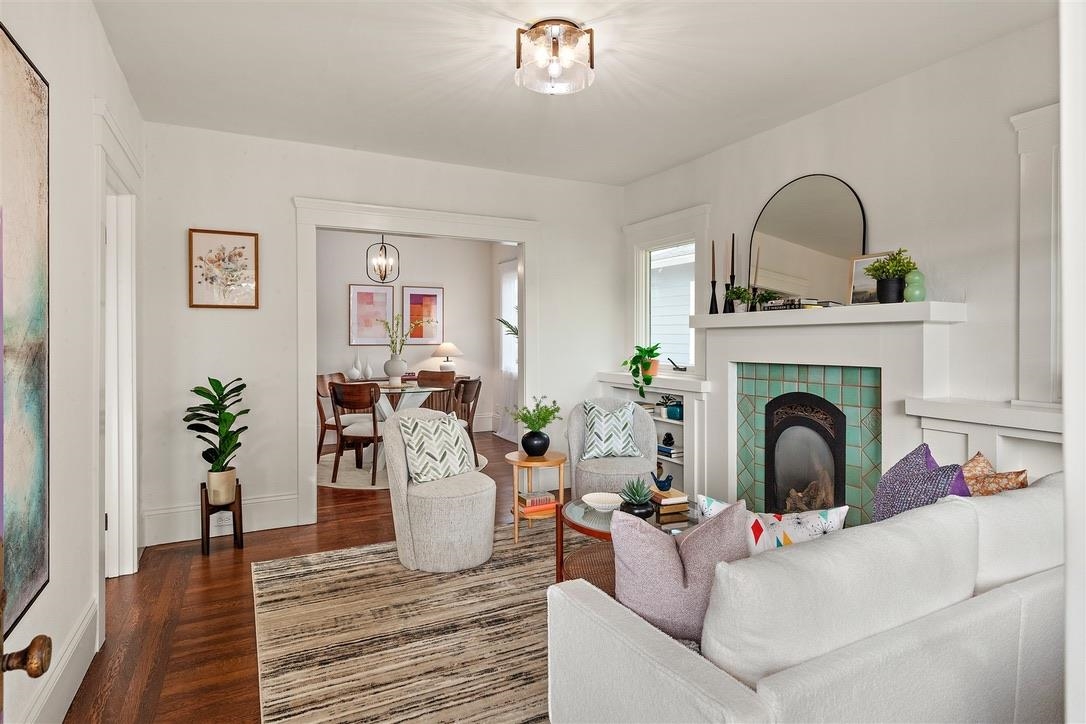 Detail Gallery Image 3 of 46 For 1135 Parker St, Berkeley,  CA 94702 - 3 Beds | 2 Baths