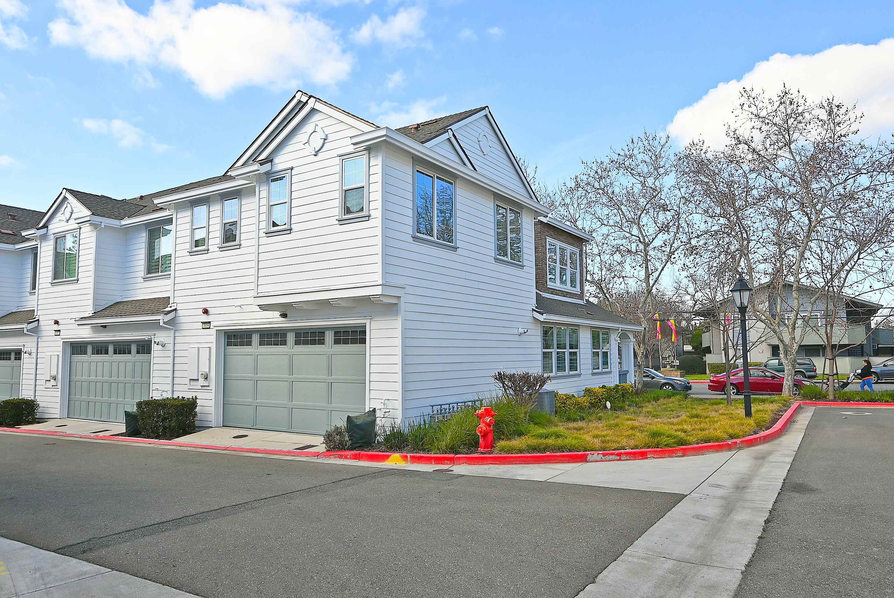 Photo #3: 41123649 Listing: Photo #3