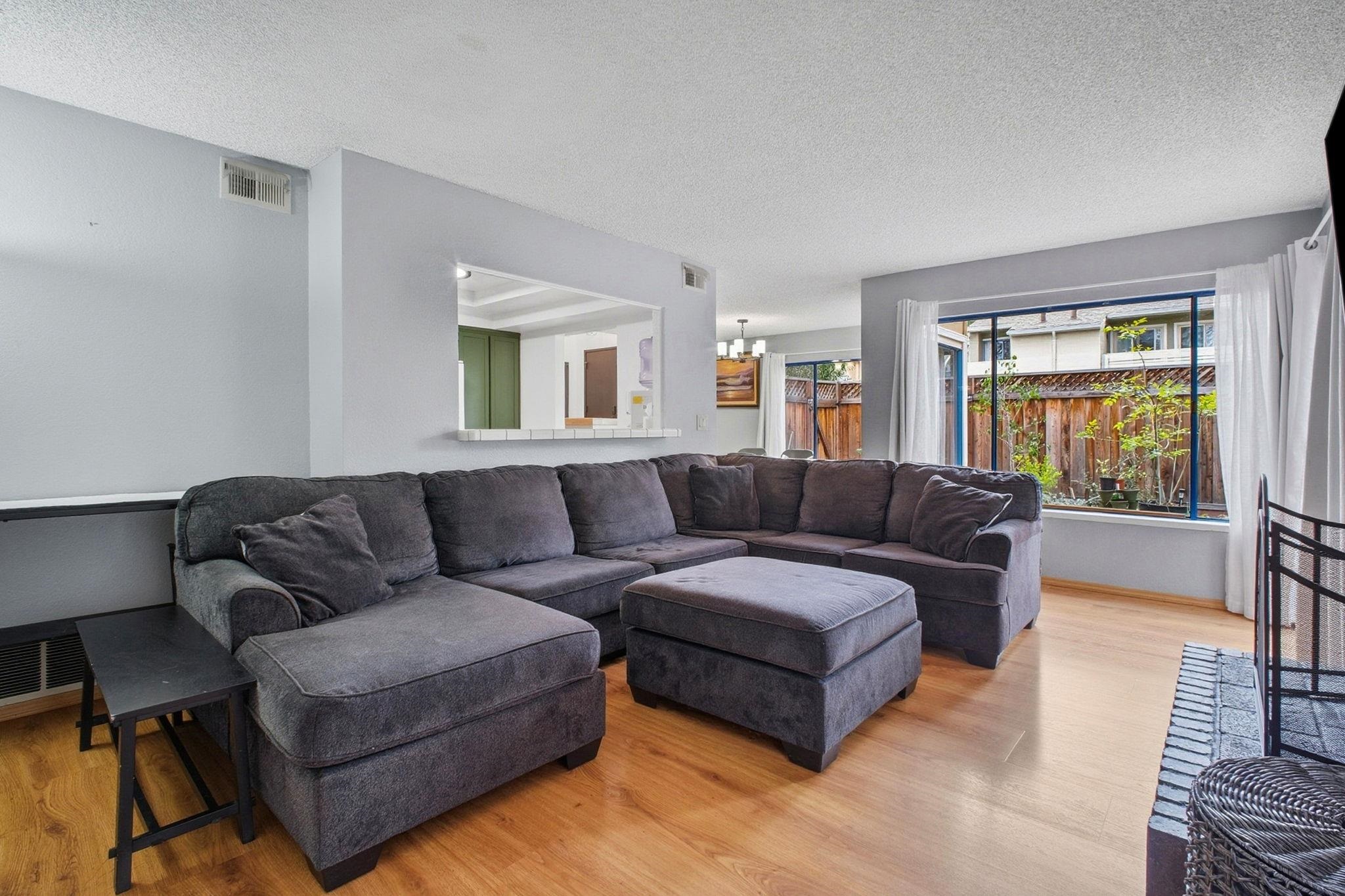 Photo #6: 41123650 Listing: Photo #6