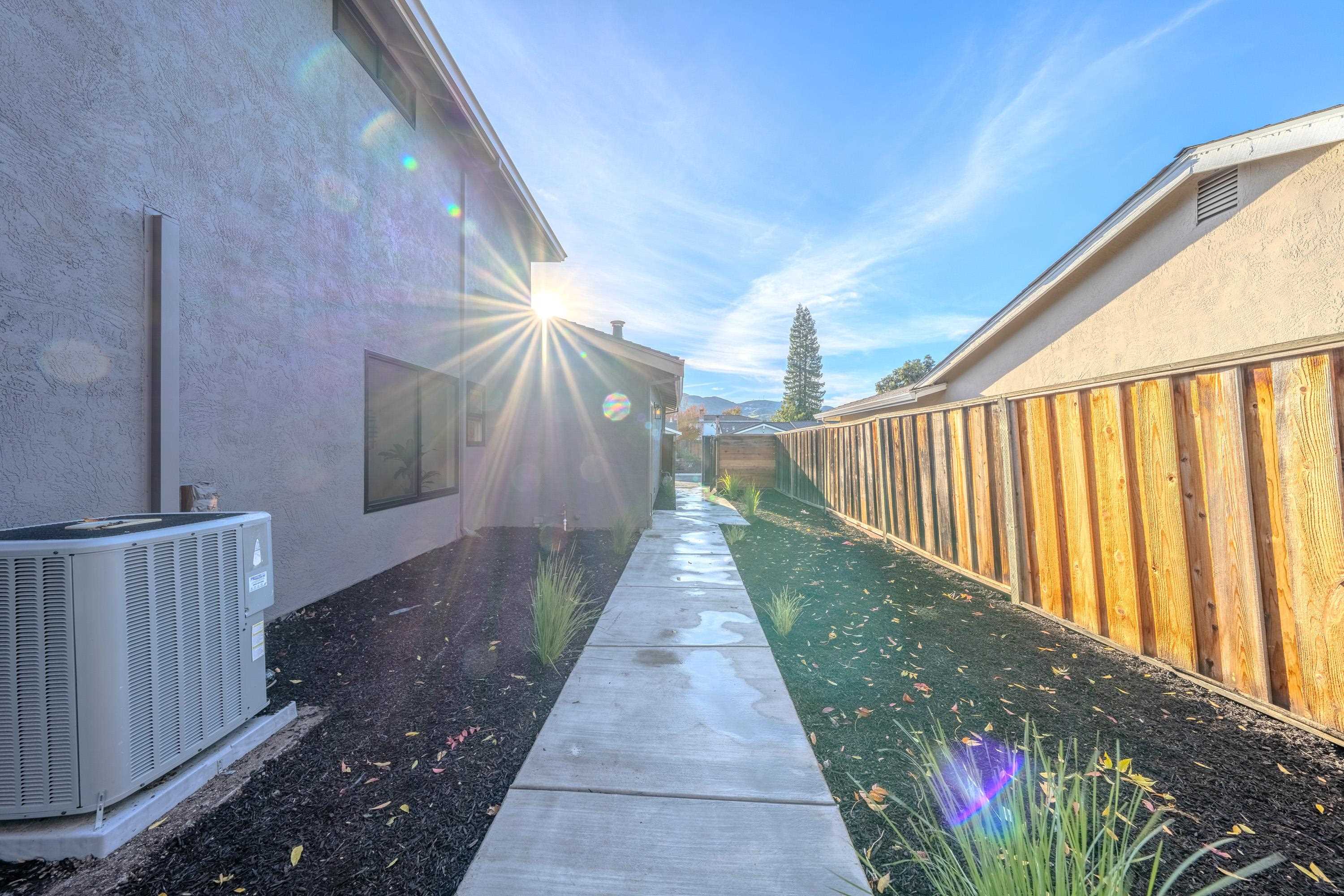 Detail Gallery Image 45 of 47 For 311 Foxboro Ct, San Ramon,  CA 94583 - 4 Beds | 2/1 Baths