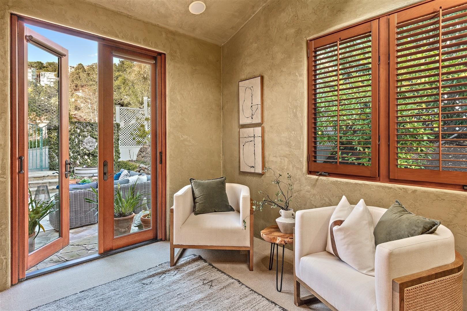 Detail Gallery Image 13 of 30 For 29 Live Oak Rd, Berkeley,  CA 94705 - 4 Beds | 2/1 Baths