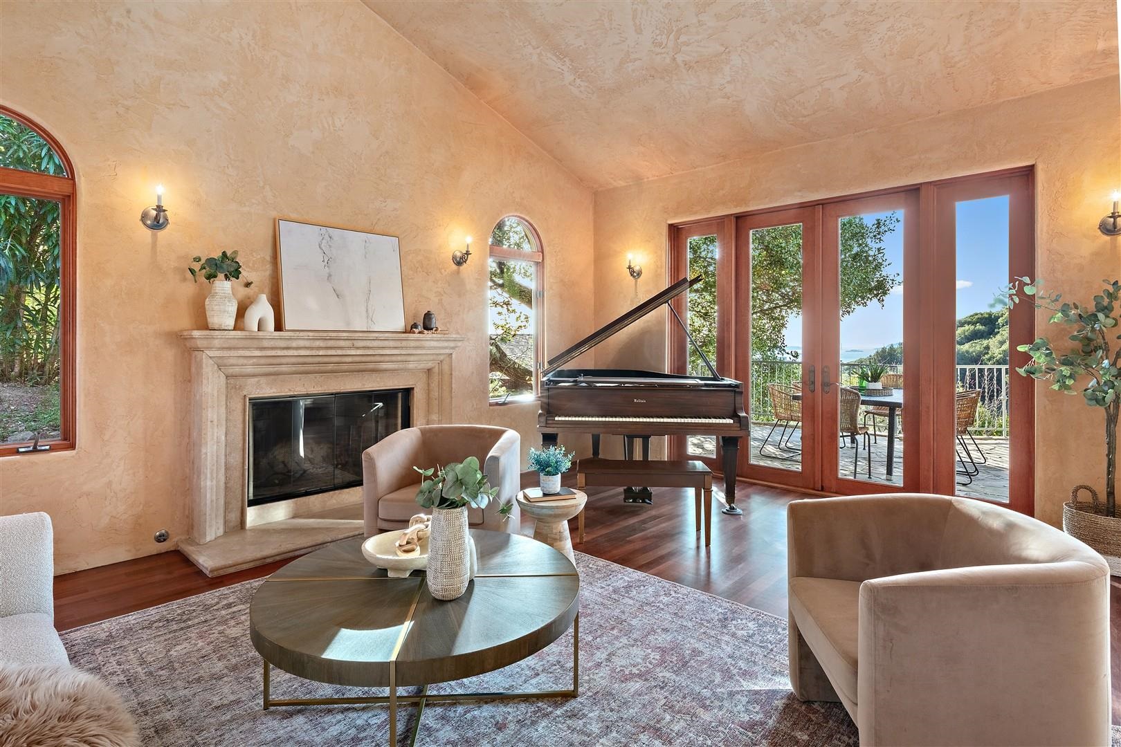 Detail Gallery Image 6 of 30 For 29 Live Oak Rd, Berkeley,  CA 94705 - 4 Beds | 2/1 Baths