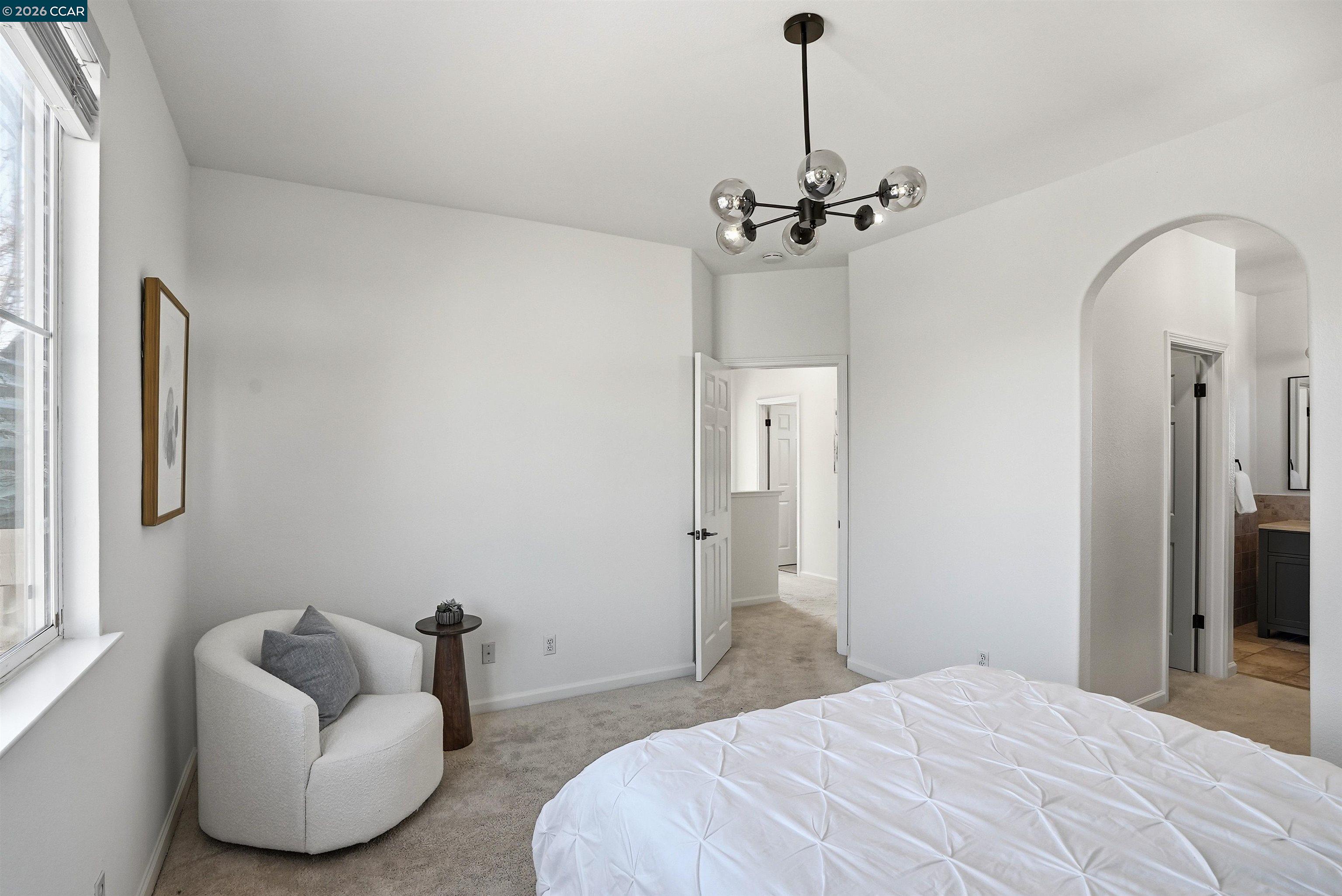 Detail Gallery Image 17 of 33 For 1 Avocet Ct, Alameda,  CA 94501 - 3 Beds | 2/1 Baths