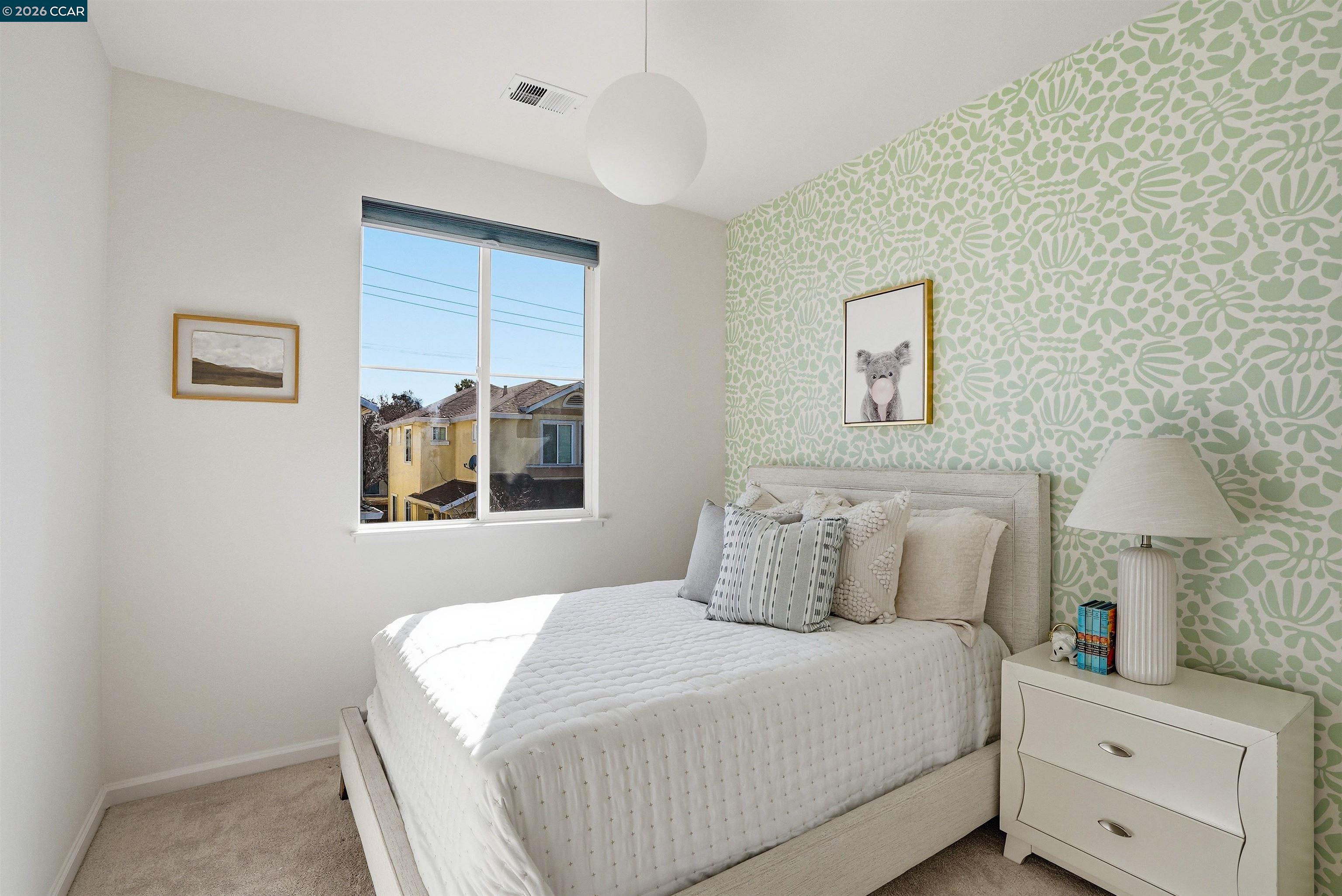 Detail Gallery Image 24 of 33 For 1 Avocet Ct, Alameda,  CA 94501 - 3 Beds | 2/1 Baths