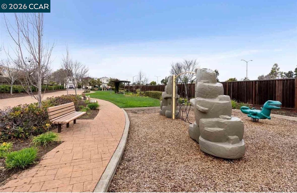 Detail Gallery Image 33 of 33 For 1 Avocet Ct, Alameda,  CA 94501 - 3 Beds | 2/1 Baths