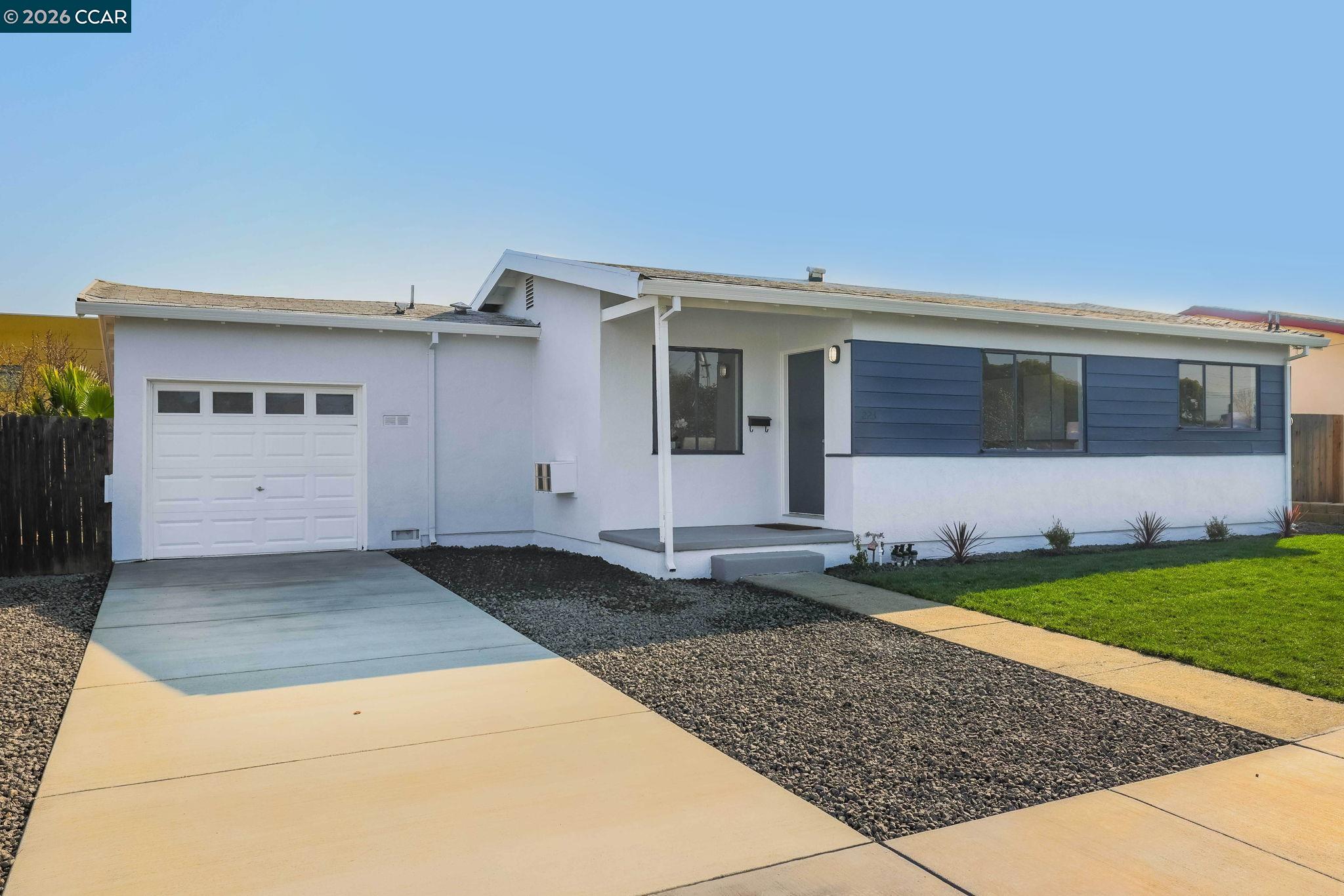 Front Image Thumbnail for CC41123655