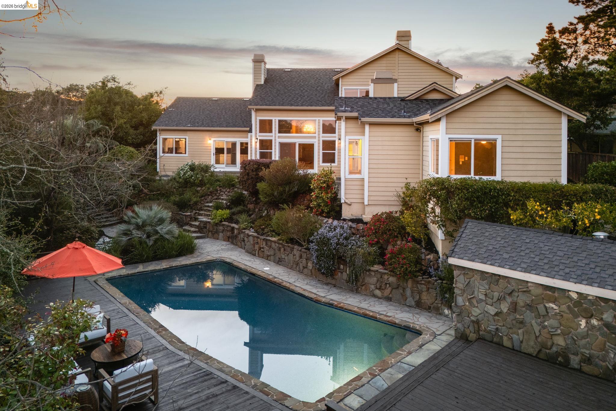 78 Scenic Dr, Orinda, CA, 94563