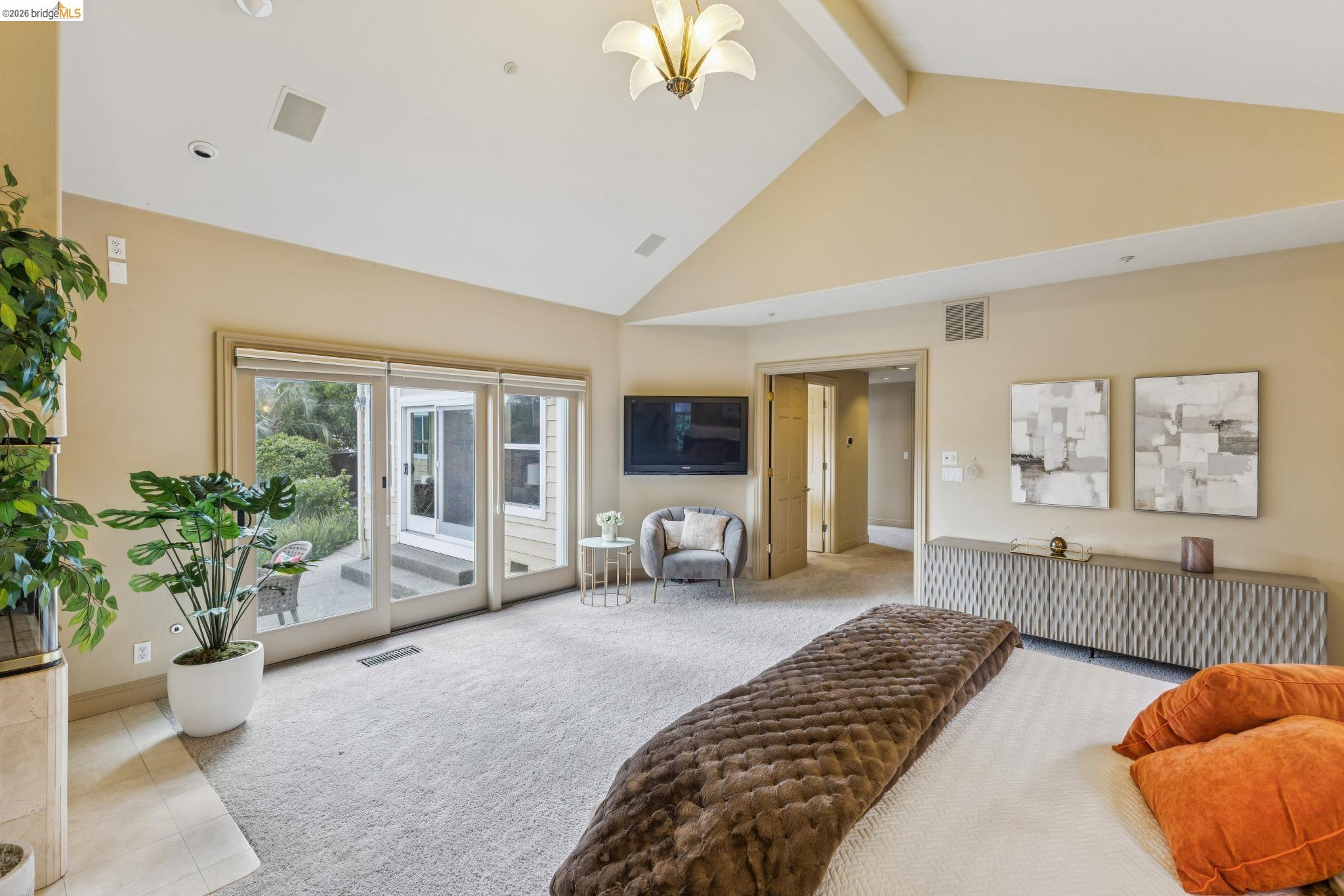 Detail Gallery Image 30 of 59 For 78 Scenic Dr, Orinda,  CA 94563 - 4 Beds | 3 Baths