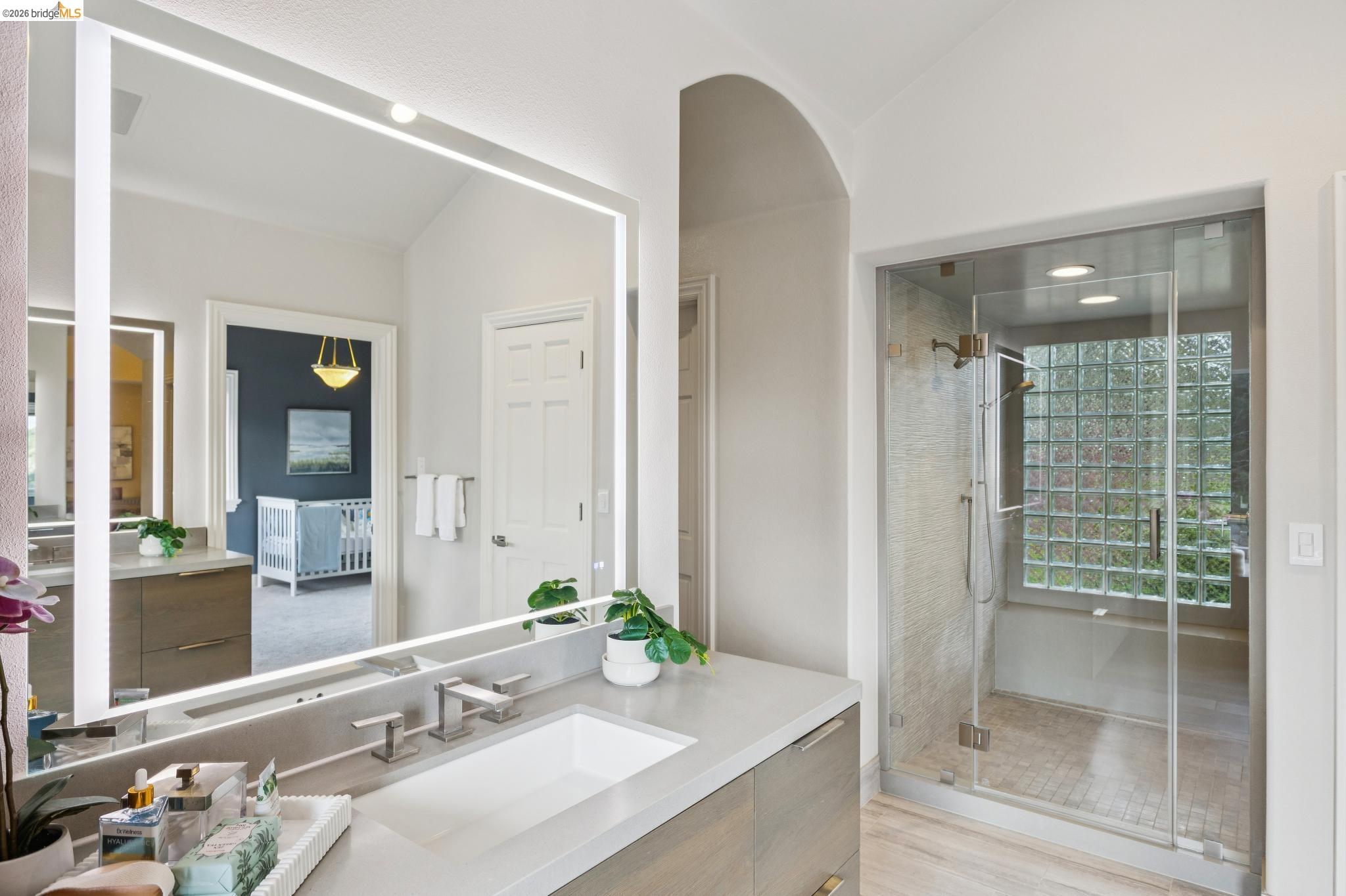 Detail Gallery Image 32 of 59 For 78 Scenic Dr, Orinda,  CA 94563 - 4 Beds | 3 Baths