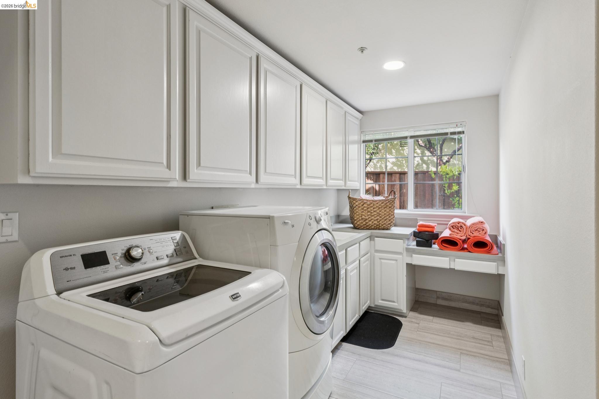 Detail Gallery Image 48 of 59 For 78 Scenic Dr, Orinda,  CA 94563 - 4 Beds | 3 Baths