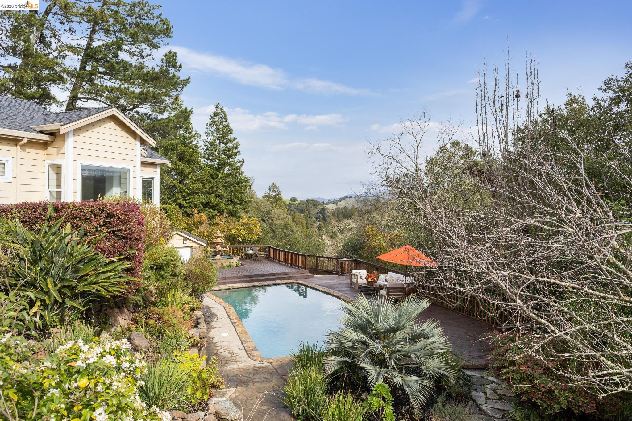 78 Scenic Dr, Orinda, CA, 94563