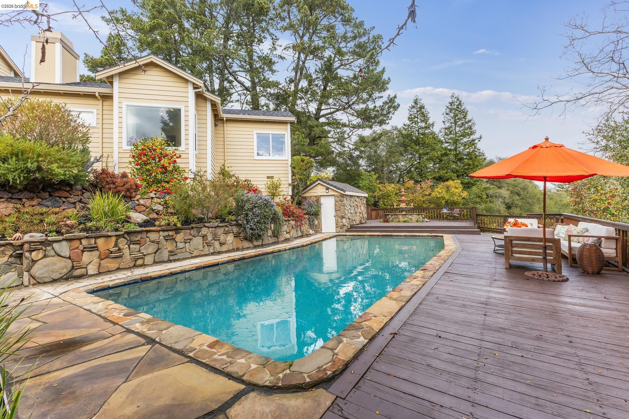 78 Scenic Dr, Orinda, CA, 94563