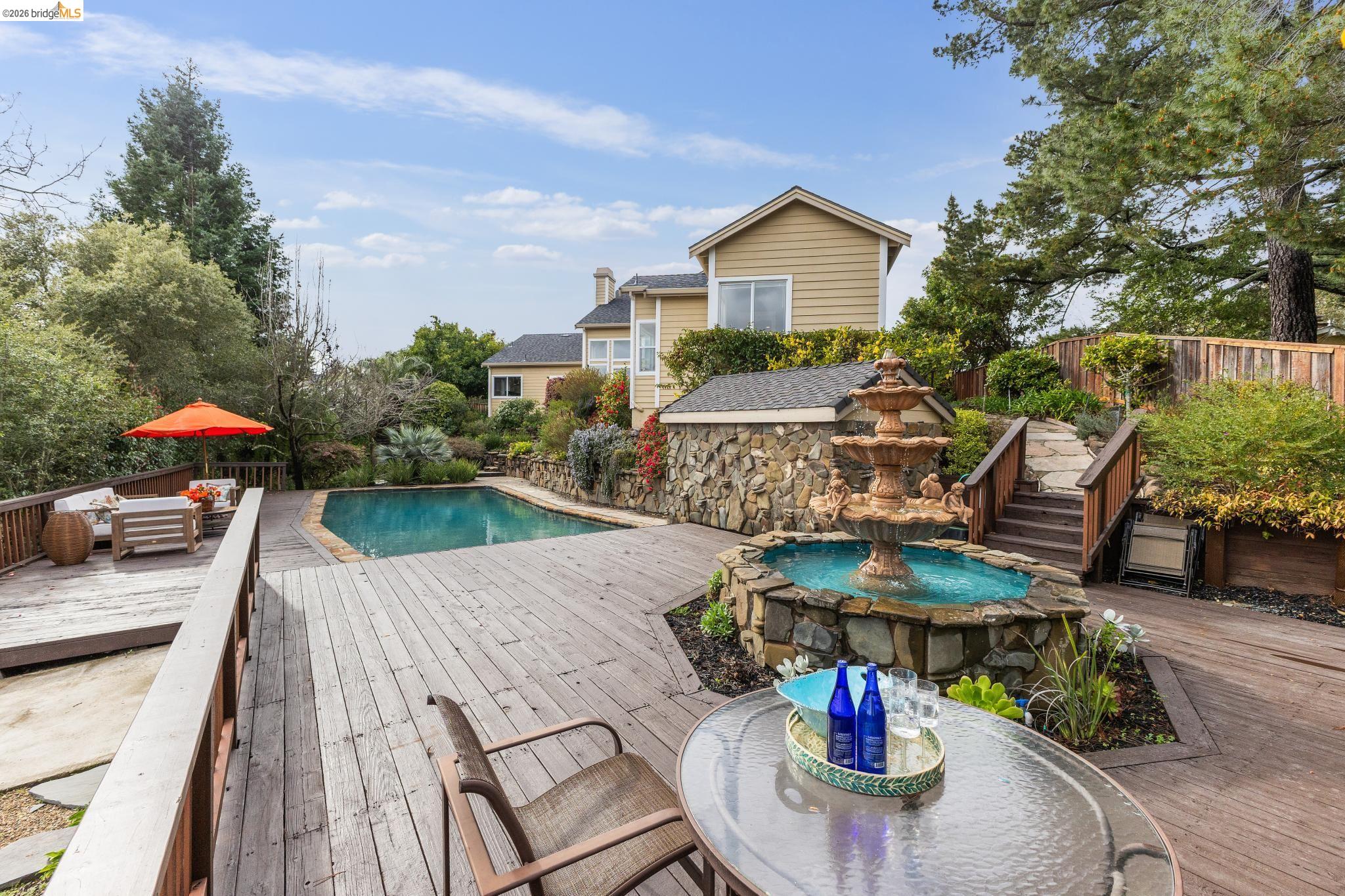 78 Scenic Dr, Orinda, CA, 94563
