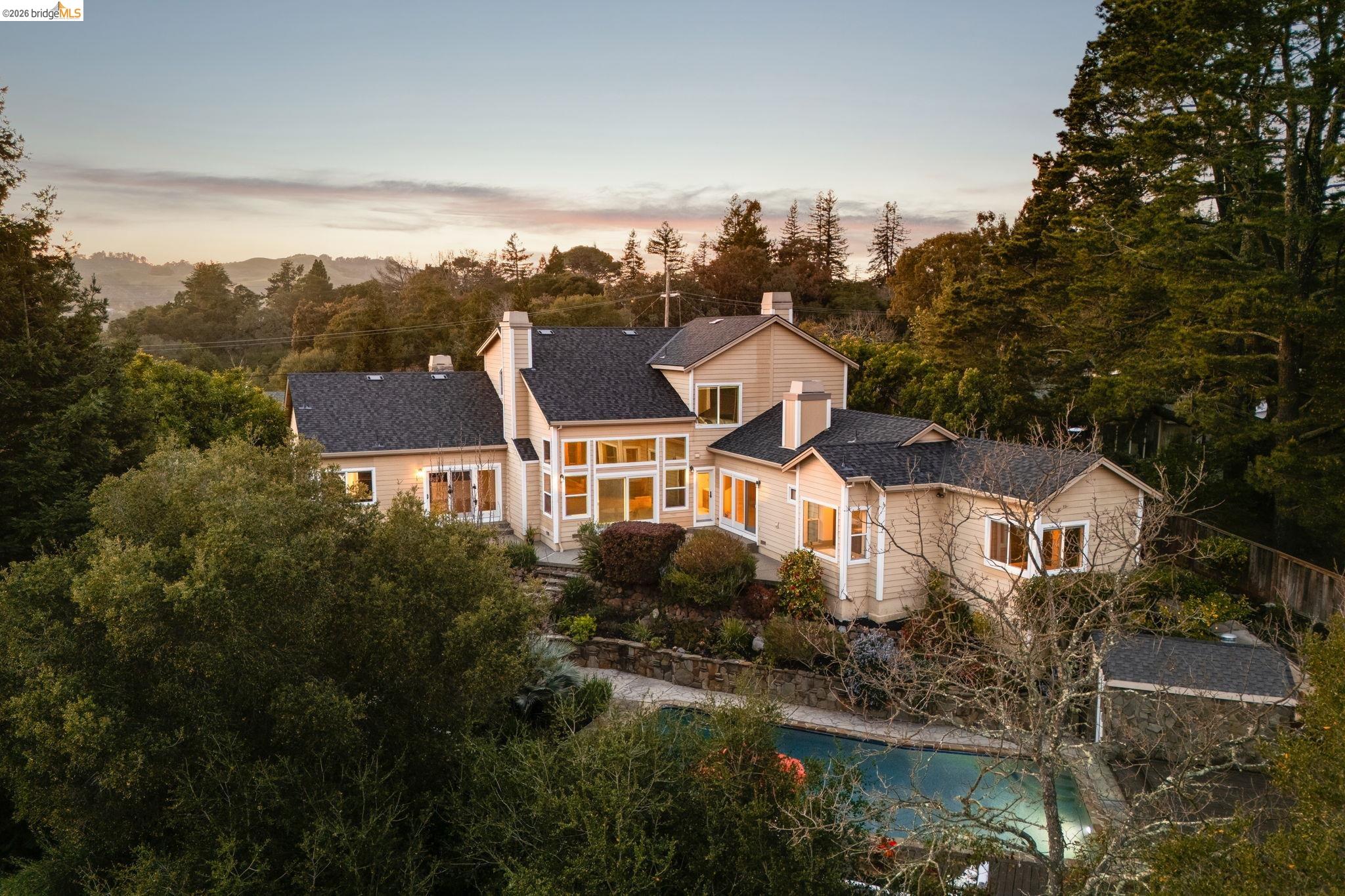 Detail Gallery Image 59 of 59 For 78 Scenic Dr, Orinda,  CA 94563 - 4 Beds | 3 Baths