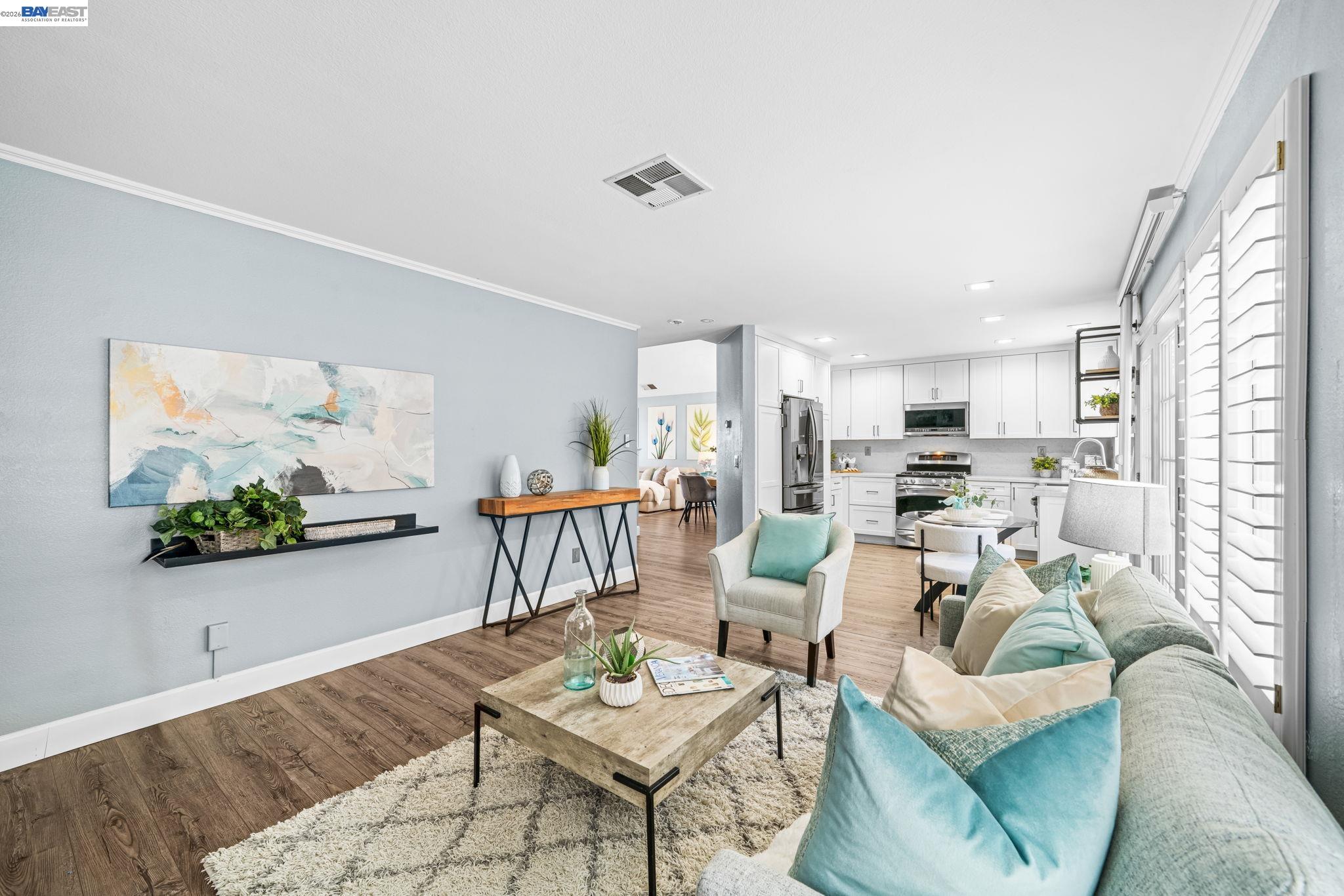 Detail Gallery Image 15 of 44 For 337 Trenton Cir, Pleasanton,  CA 94566 - 3 Beds | 2/1 Baths