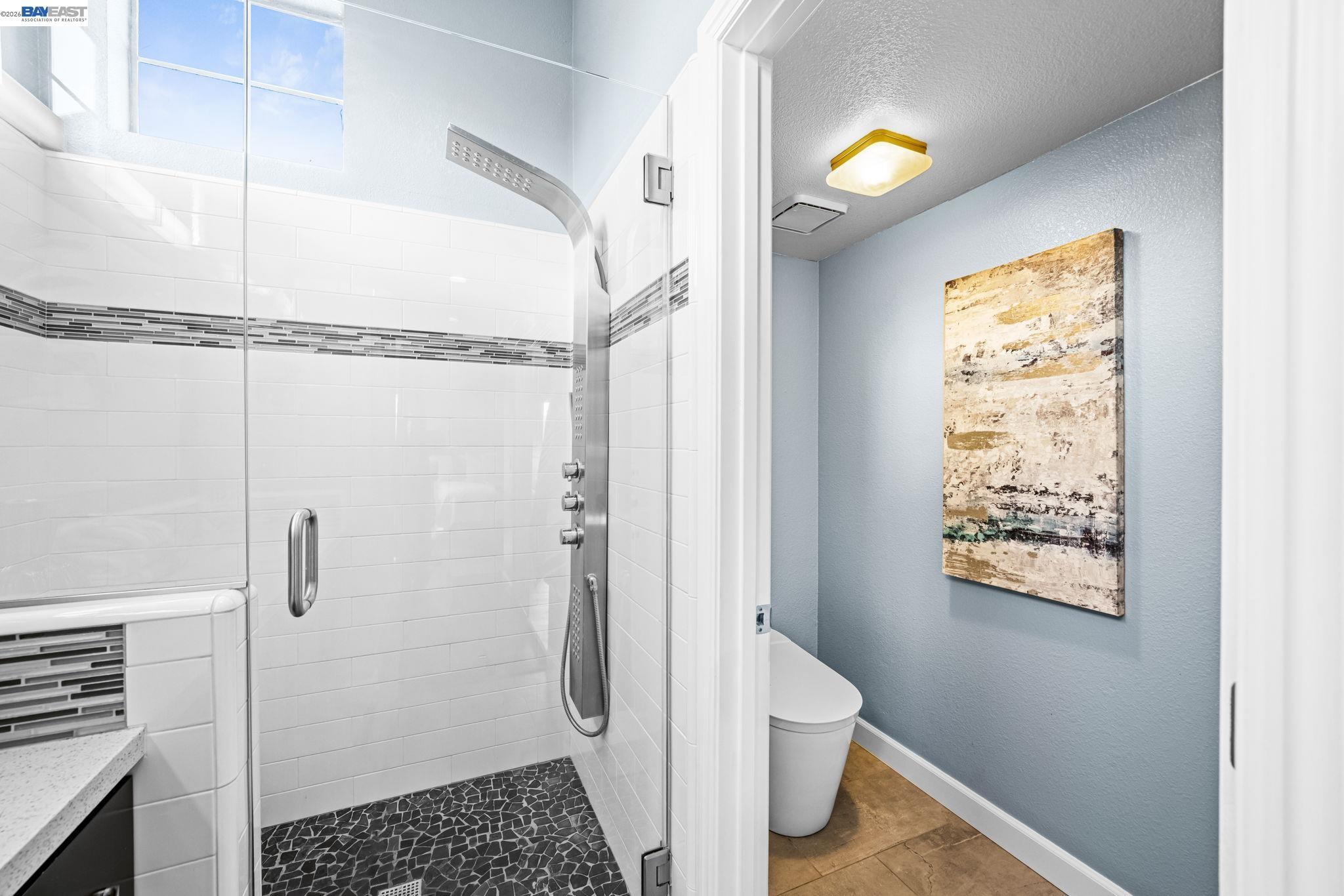 Detail Gallery Image 24 of 44 For 337 Trenton Cir, Pleasanton,  CA 94566 - 3 Beds | 2/1 Baths