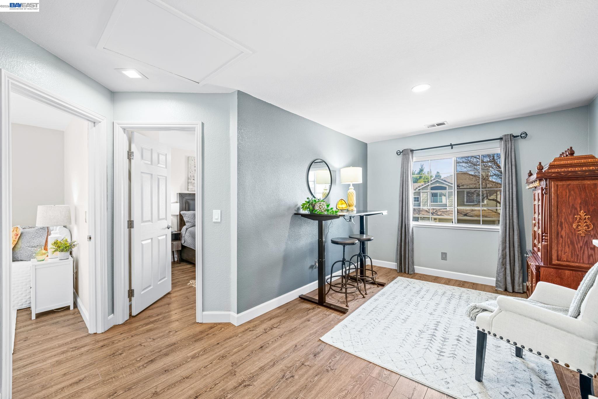 Detail Gallery Image 25 of 44 For 337 Trenton Cir, Pleasanton,  CA 94566 - 3 Beds | 2/1 Baths