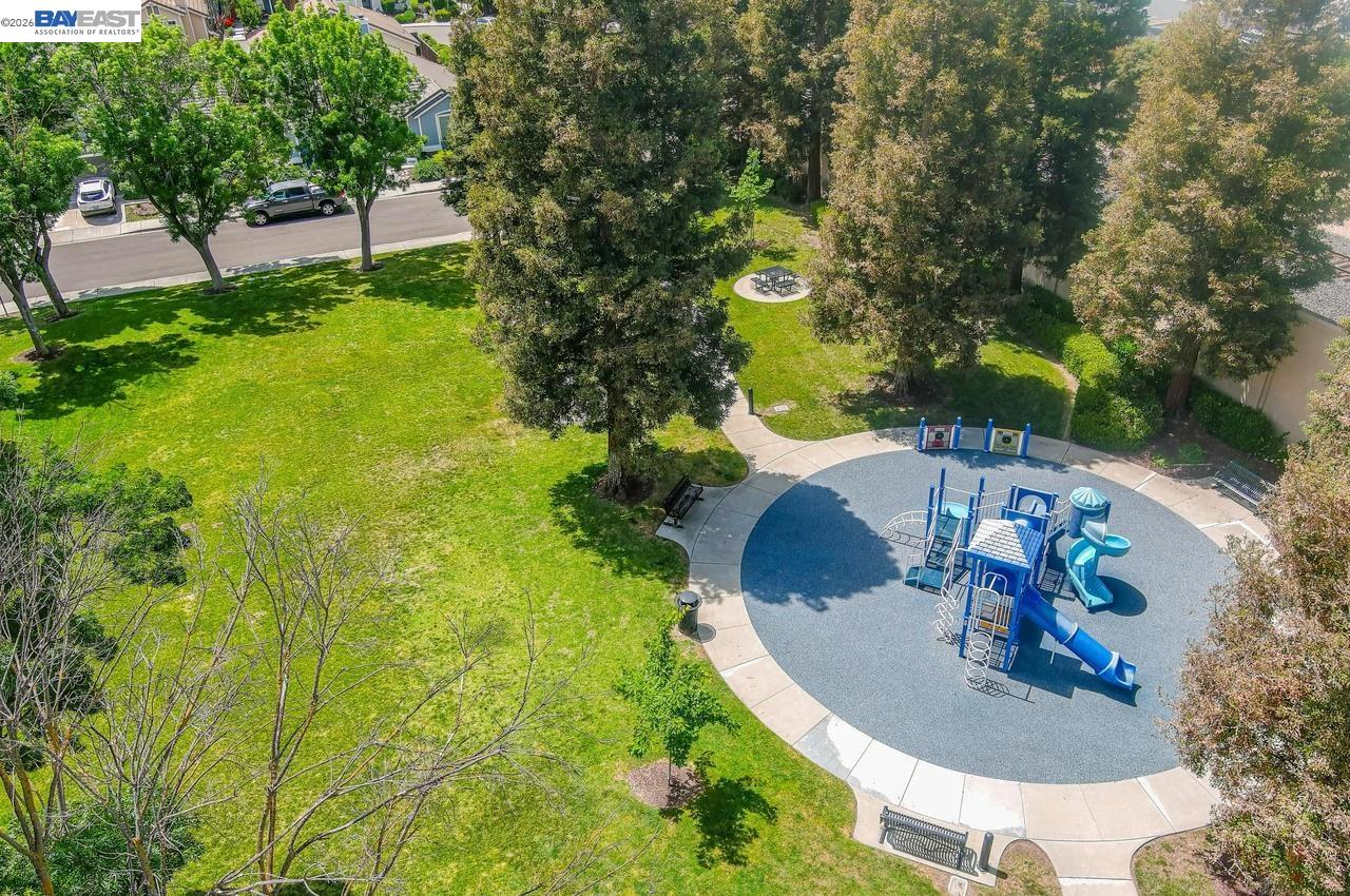 Detail Gallery Image 39 of 44 For 337 Trenton Cir, Pleasanton,  CA 94566 - 3 Beds | 2/1 Baths