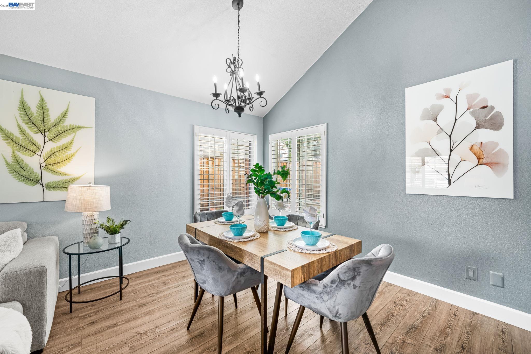 Detail Gallery Image 10 of 44 For 337 Trenton Cir, Pleasanton,  CA 94566 - 3 Beds | 2/1 Baths