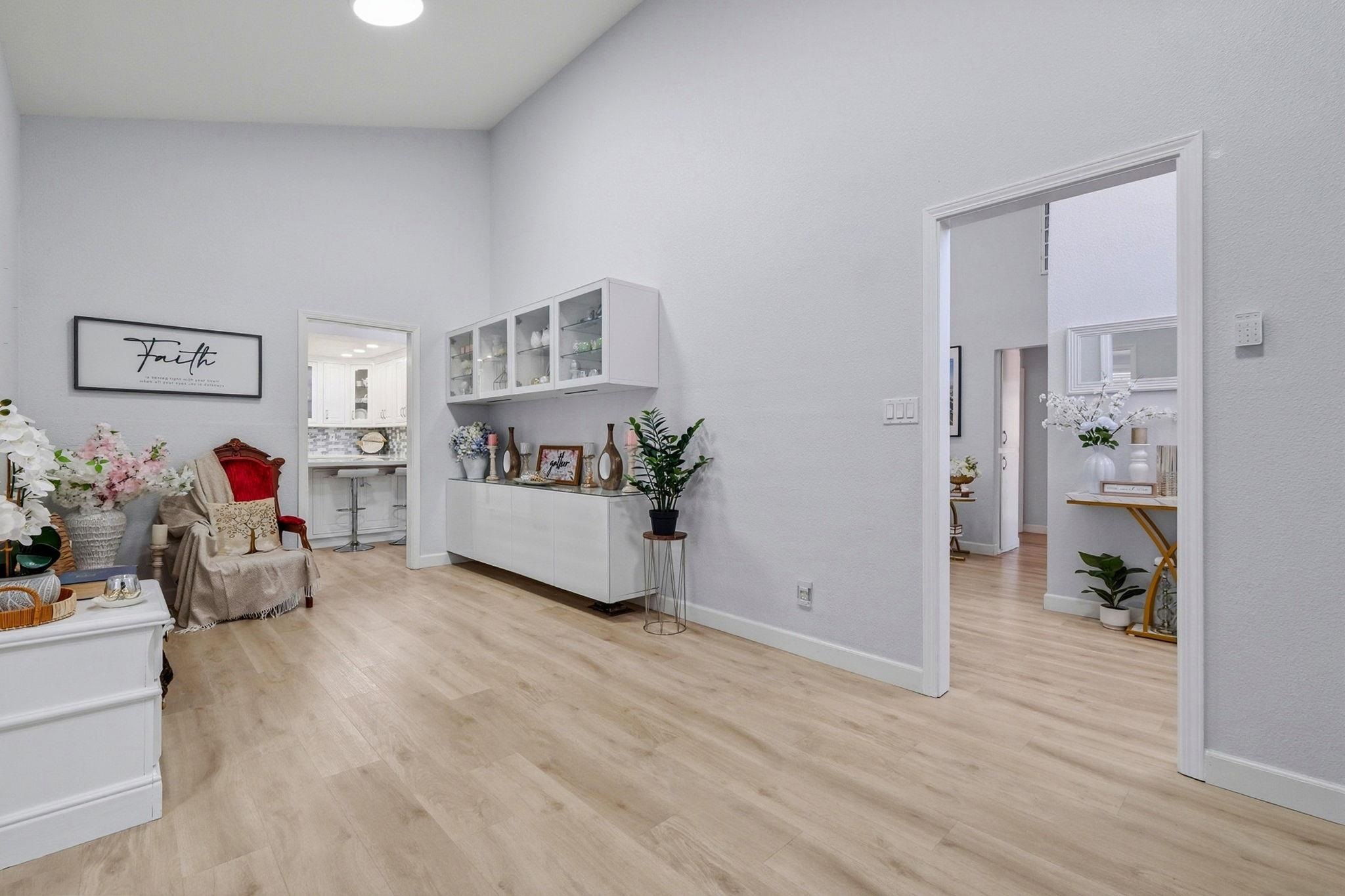 Detail Gallery Image 8 of 41 For 4600 Delores Dr, Union City,  CA 94587 - 4 Beds | 3 Baths