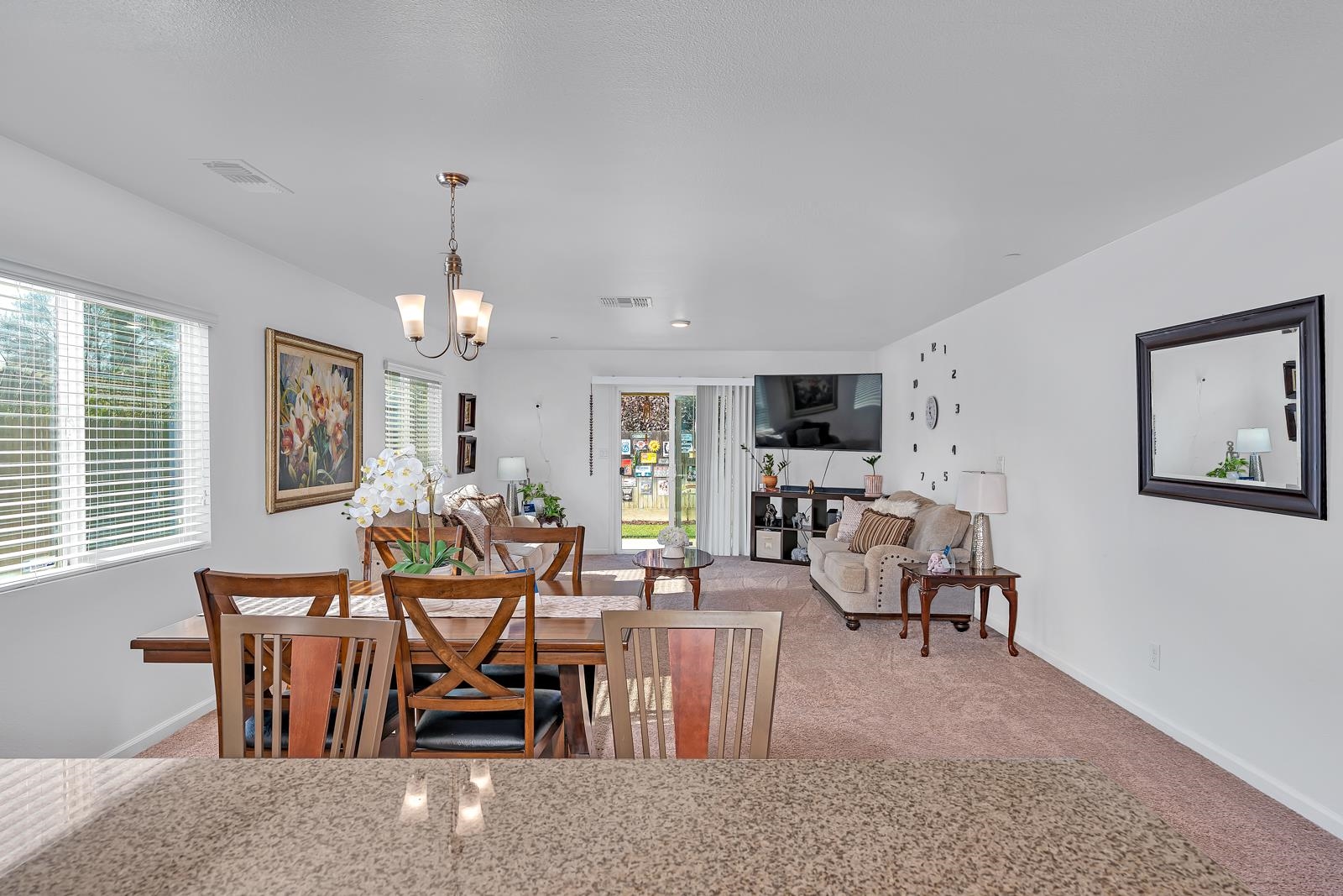 Detail Gallery Image 14 of 41 For 336 Solano St, Madera,  CA 93638 - 3 Beds | 2 Baths