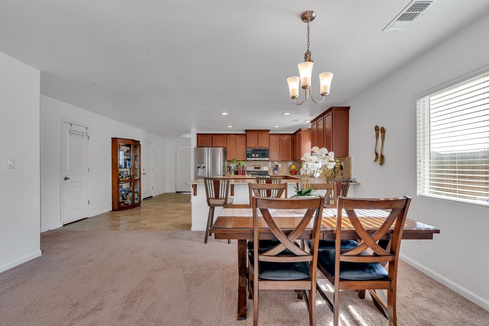 Detail Gallery Image 17 of 41 For 336 Solano St, Madera,  CA 93638 - 3 Beds | 2 Baths