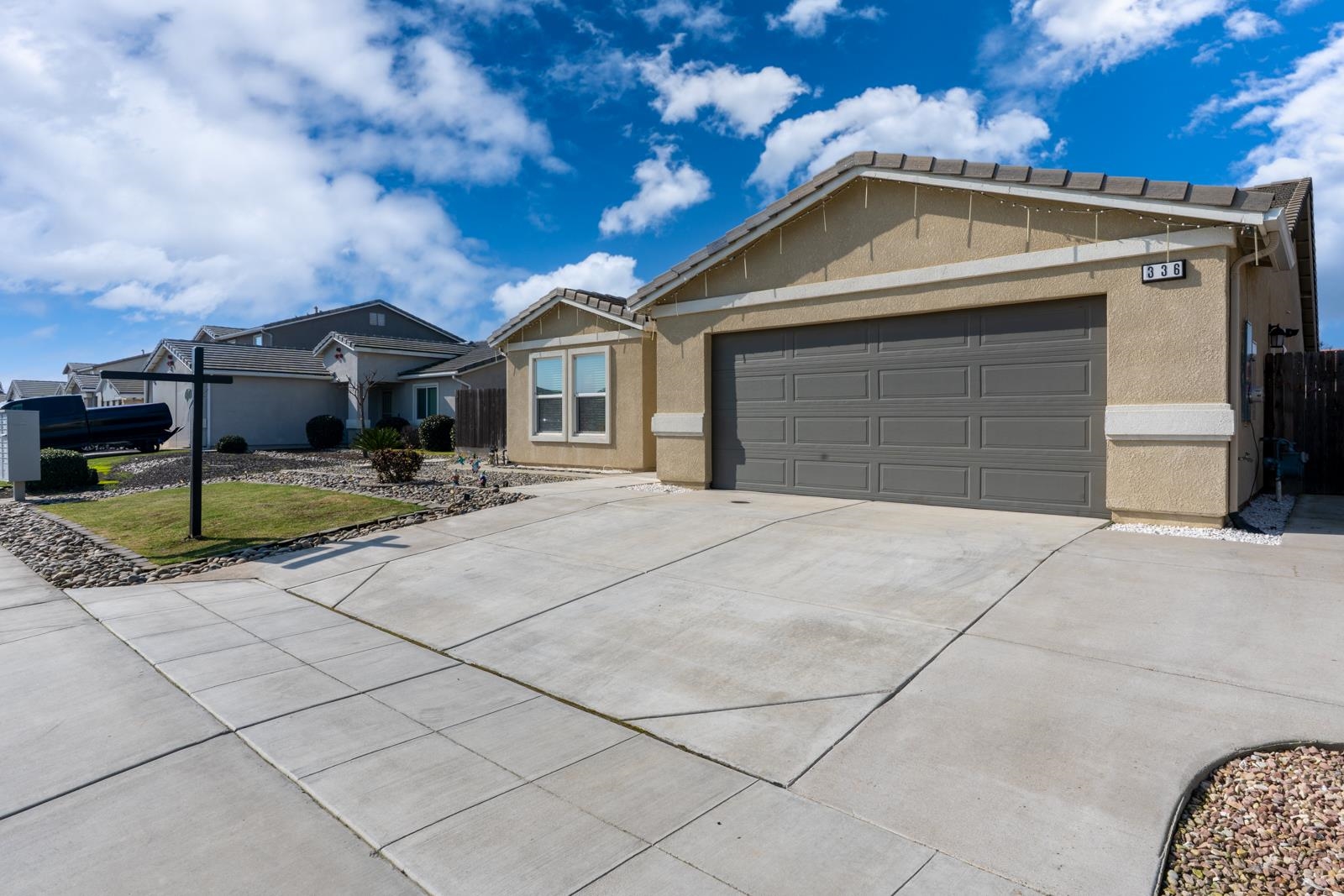 Detail Gallery Image 5 of 41 For 336 Solano St, Madera,  CA 93638 - 3 Beds | 2 Baths