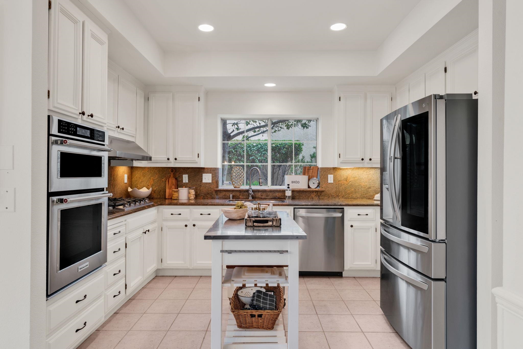 Detail Gallery Image 16 of 52 For 690 Glasgow Cir, Danville,  CA 94526 - 4 Beds | 2/1 Baths