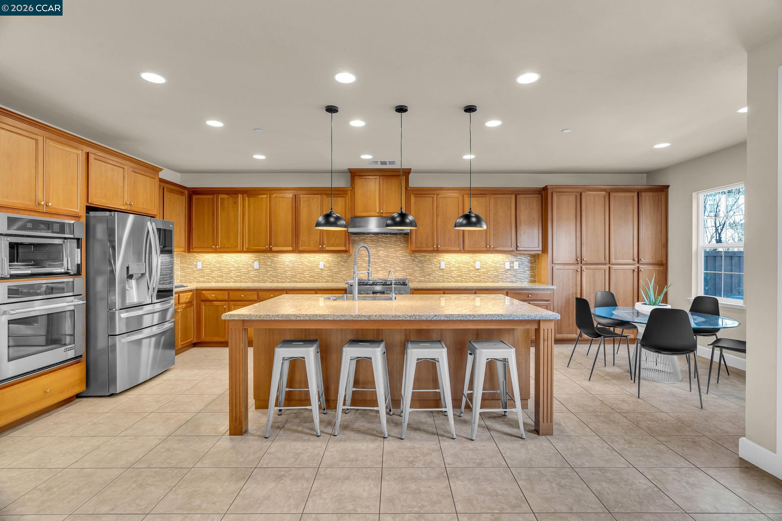 Detail Gallery Image 18 of 60 For 733 W Questa Trl, Mountain House,  CA 95391 - 5 Beds | 4/1 Baths