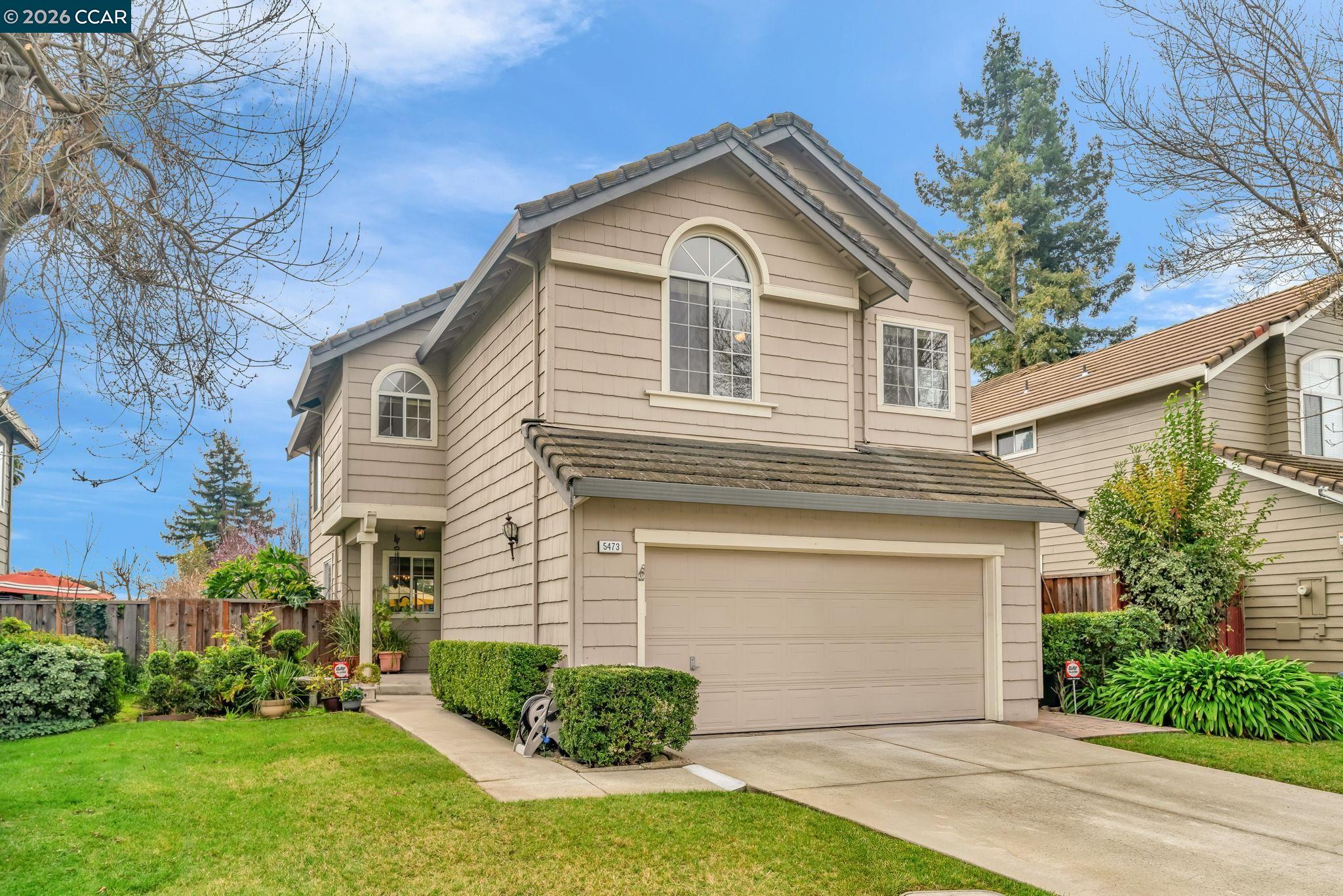 Front Image Thumbnail for CC41123671