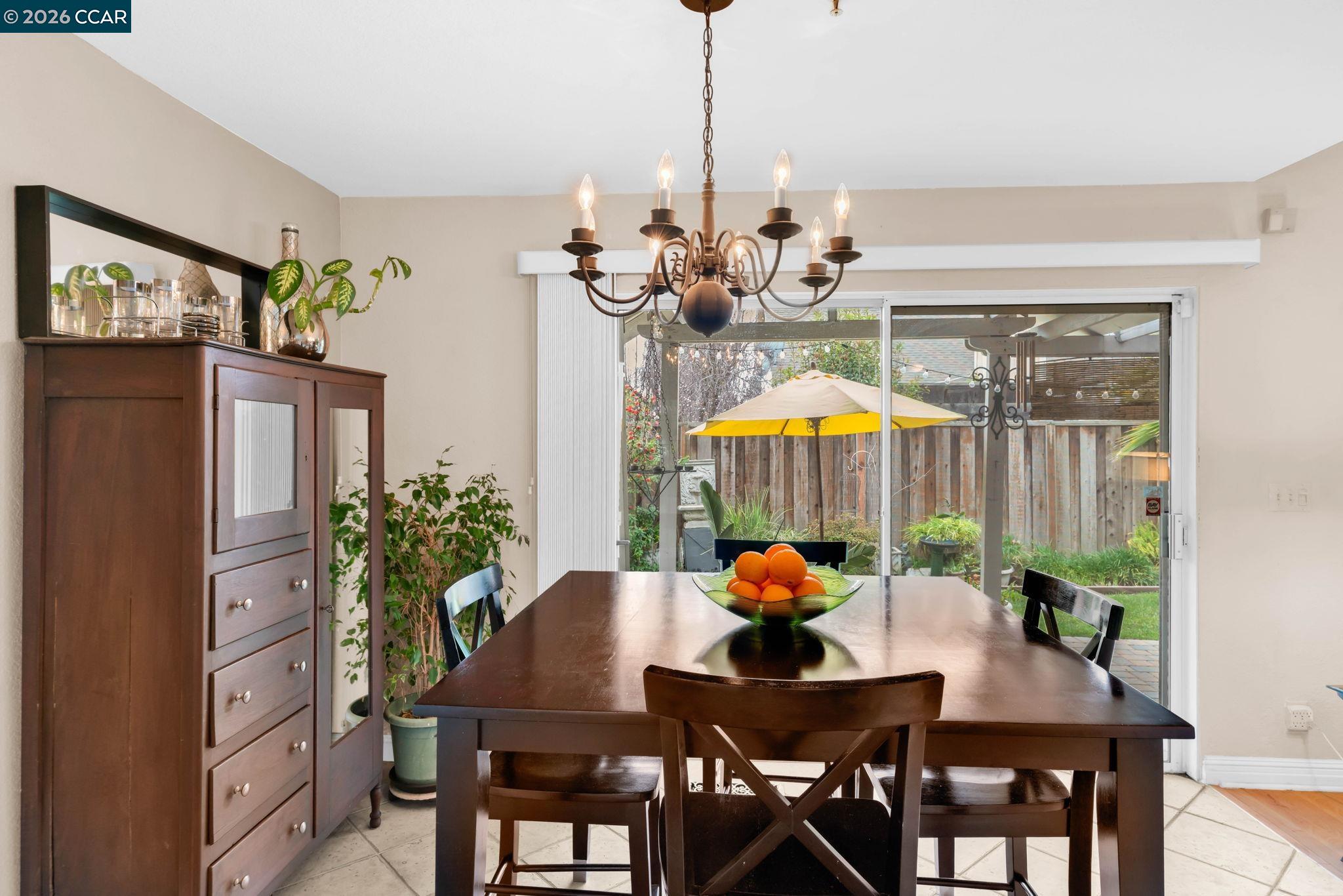 Detail Gallery Image 11 of 28 For 5473 Rainflower Dr, Livermore,  CA 94551 - 3 Beds | 2/1 Baths