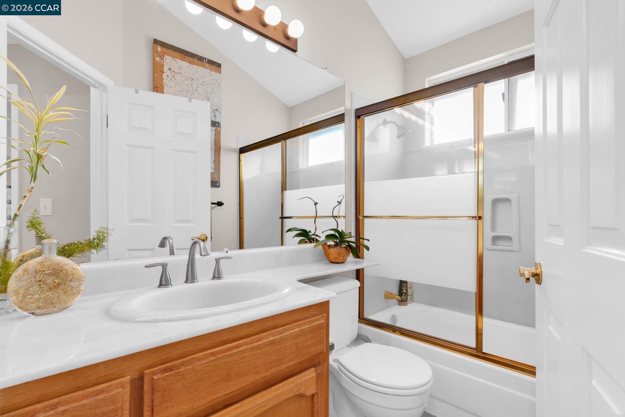 Detail Gallery Image 15 of 28 For 5473 Rainflower Dr, Livermore,  CA 94551 - 3 Beds | 2/1 Baths