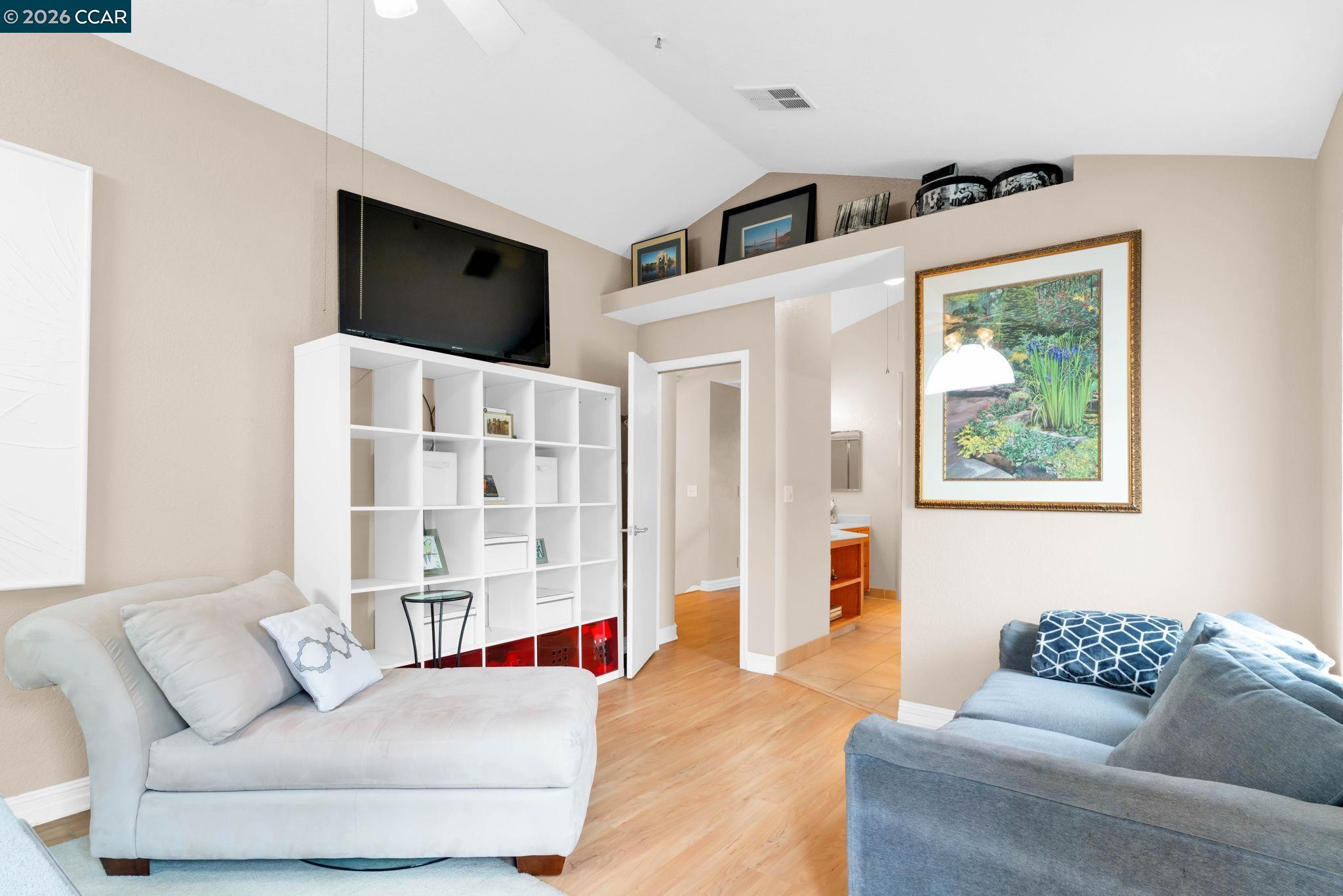 Detail Gallery Image 19 of 28 For 5473 Rainflower Dr, Livermore,  CA 94551 - 3 Beds | 2/1 Baths