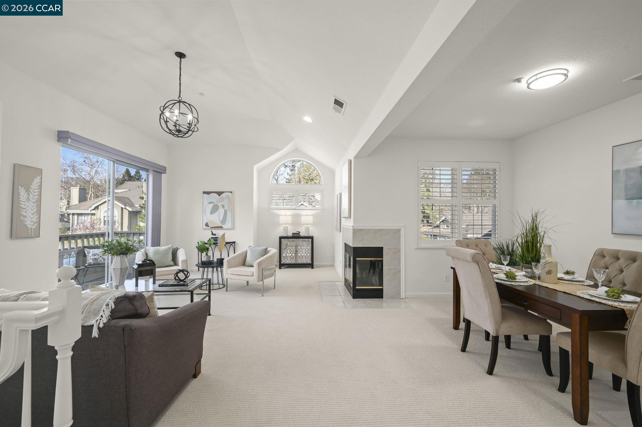 Photo #3: 41123672 Listing: Photo #3