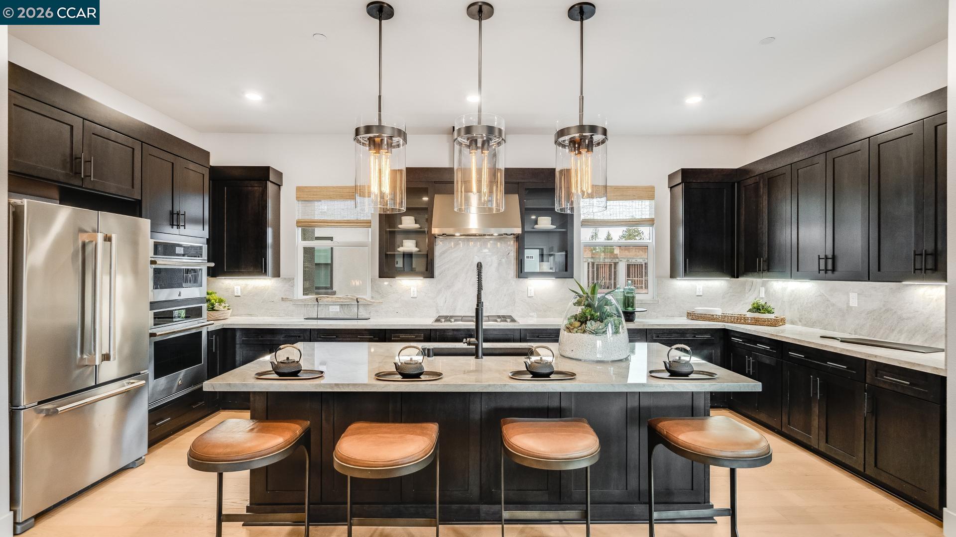 Front Image Thumbnail for CC41123673