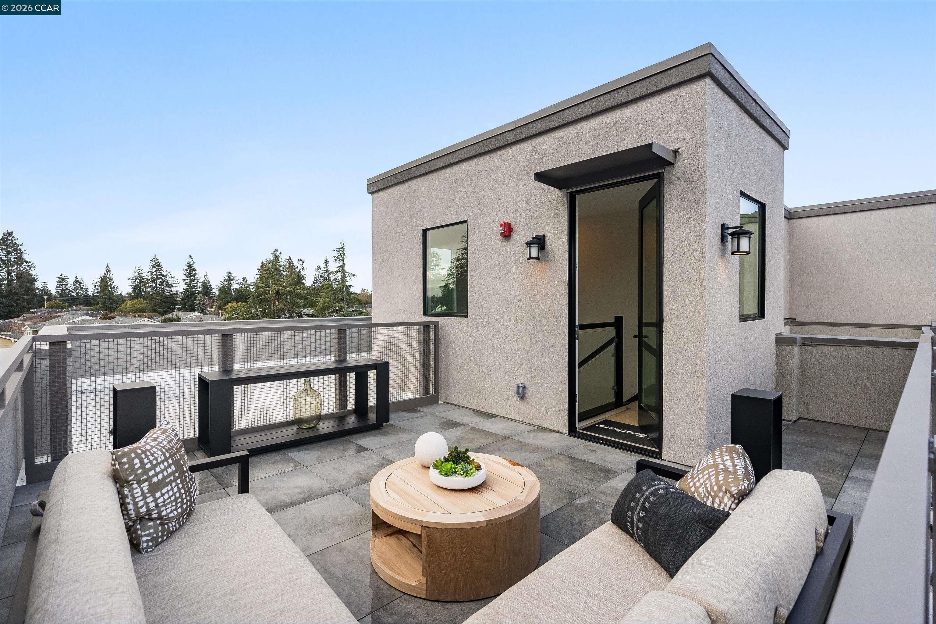 Detail Gallery Image 23 of 29 For 1102 Althea Terraces #1,  Sunnyvale,  CA 94086 - 4 Beds | 3/1 Baths