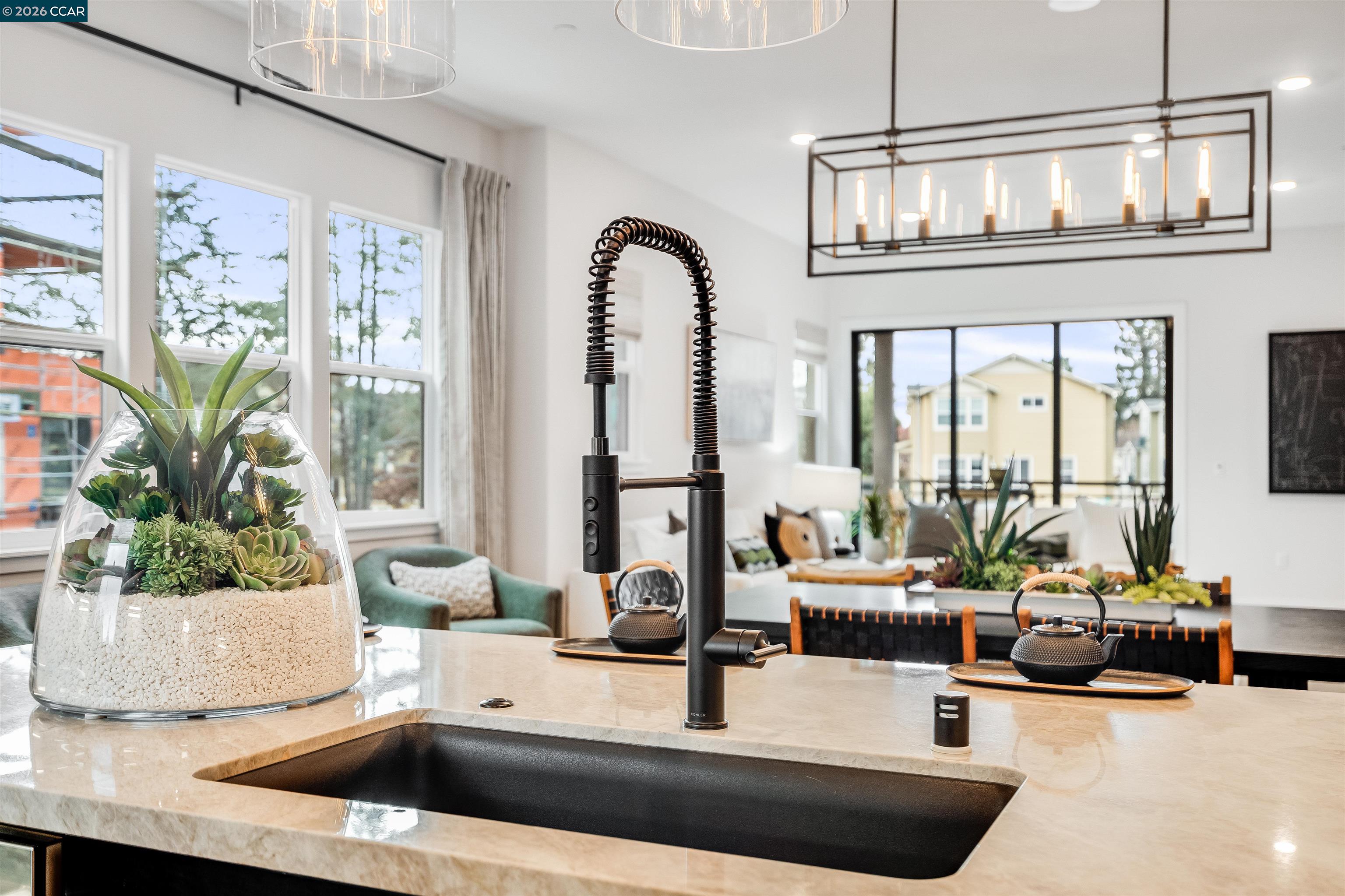 Detail Gallery Image 5 of 29 For 1102 Althea Terraces #1,  Sunnyvale,  CA 94086 - 4 Beds | 3/1 Baths