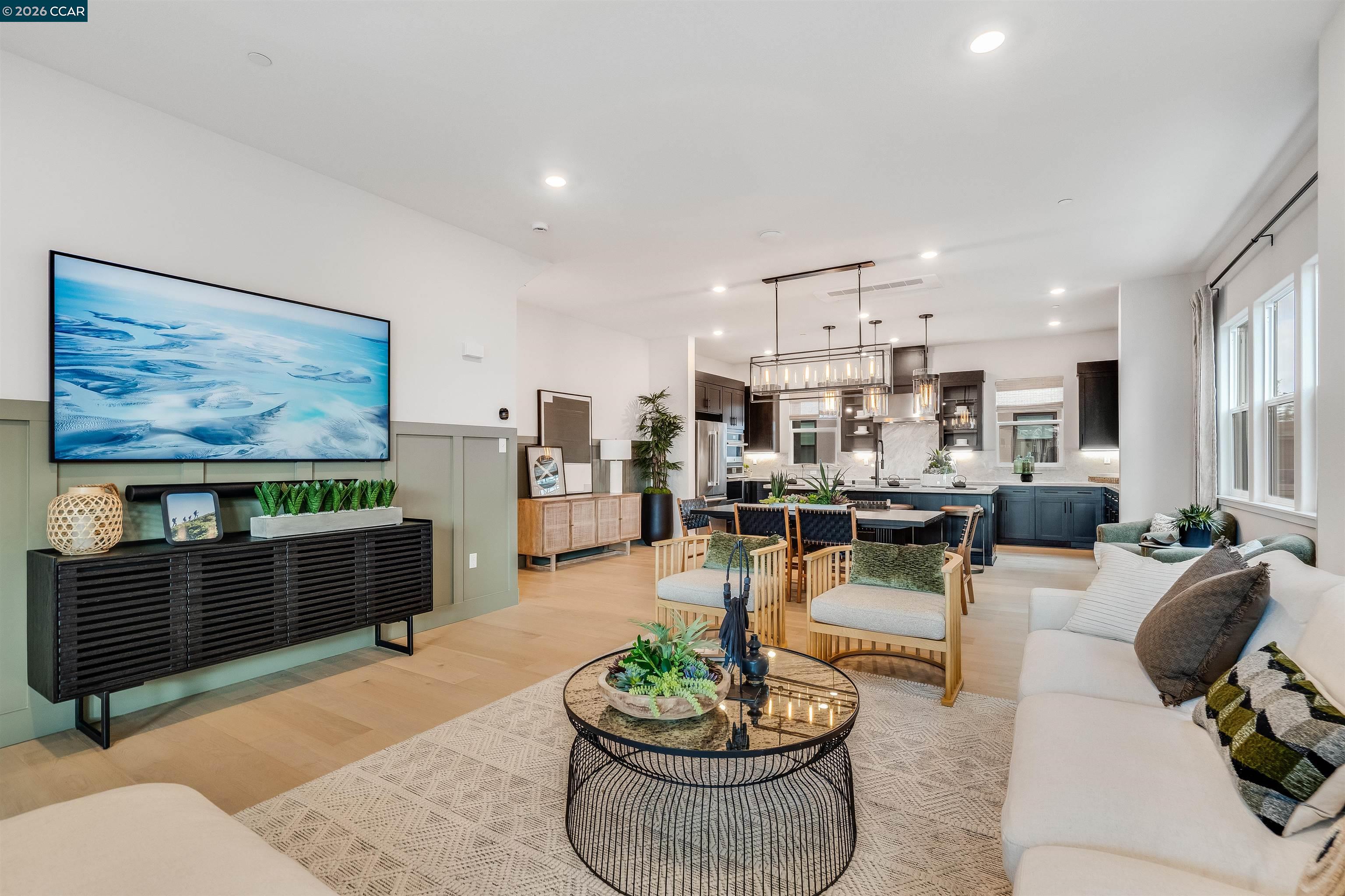 Detail Gallery Image 6 of 29 For 1102 Althea Terraces #1,  Sunnyvale,  CA 94086 - 4 Beds | 3/1 Baths