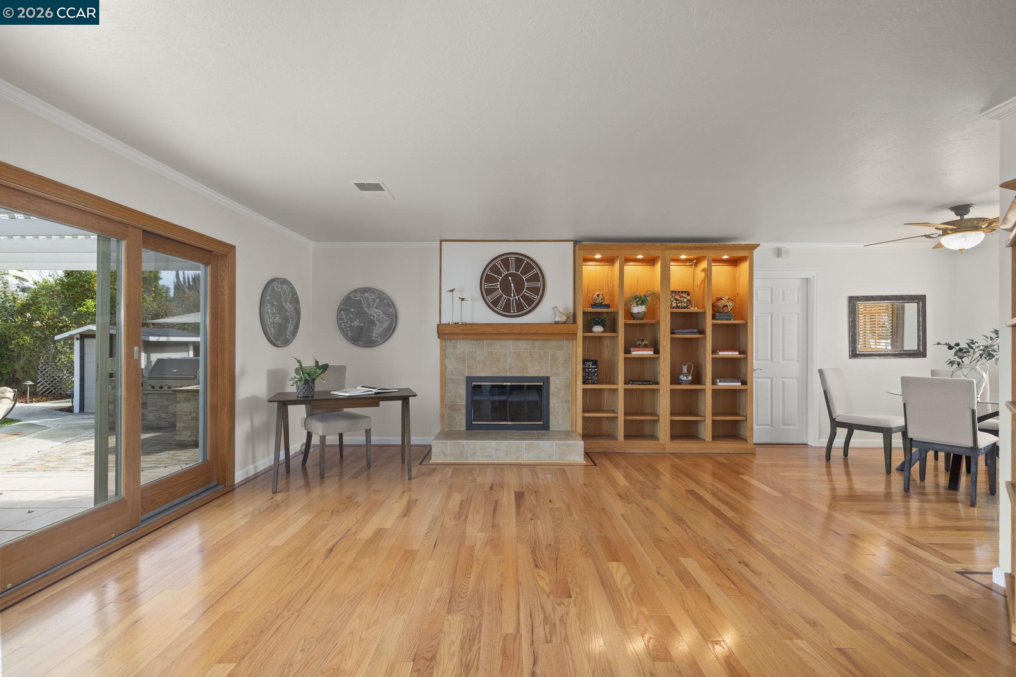 Detail Gallery Image 5 of 23 For 1786 Sharon Drive, Concord,  CA 94519-1453 - 3 Beds | 2 Baths