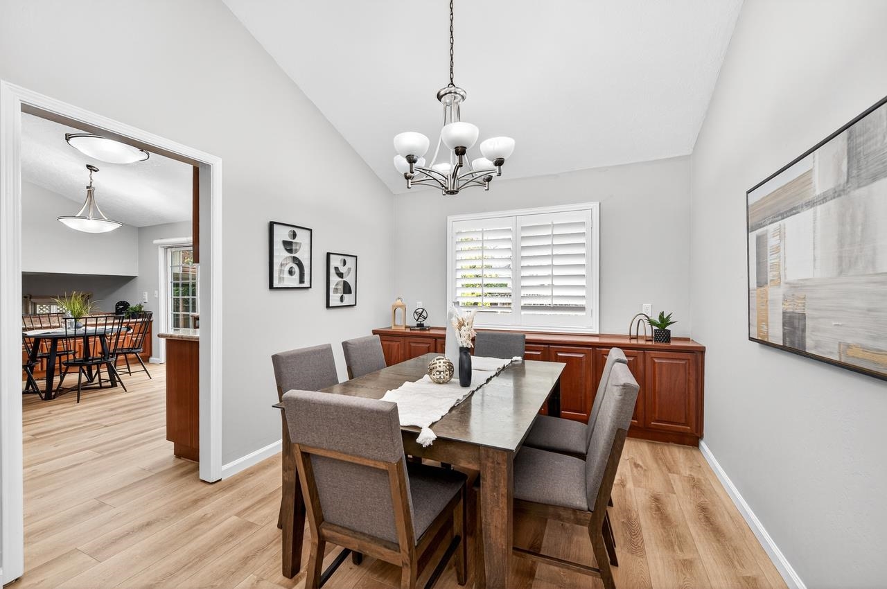 Detail Gallery Image 10 of 44 For 574 Cinnabar Dr, Livermore,  CA 94550 - 4 Beds | 2/1 Baths